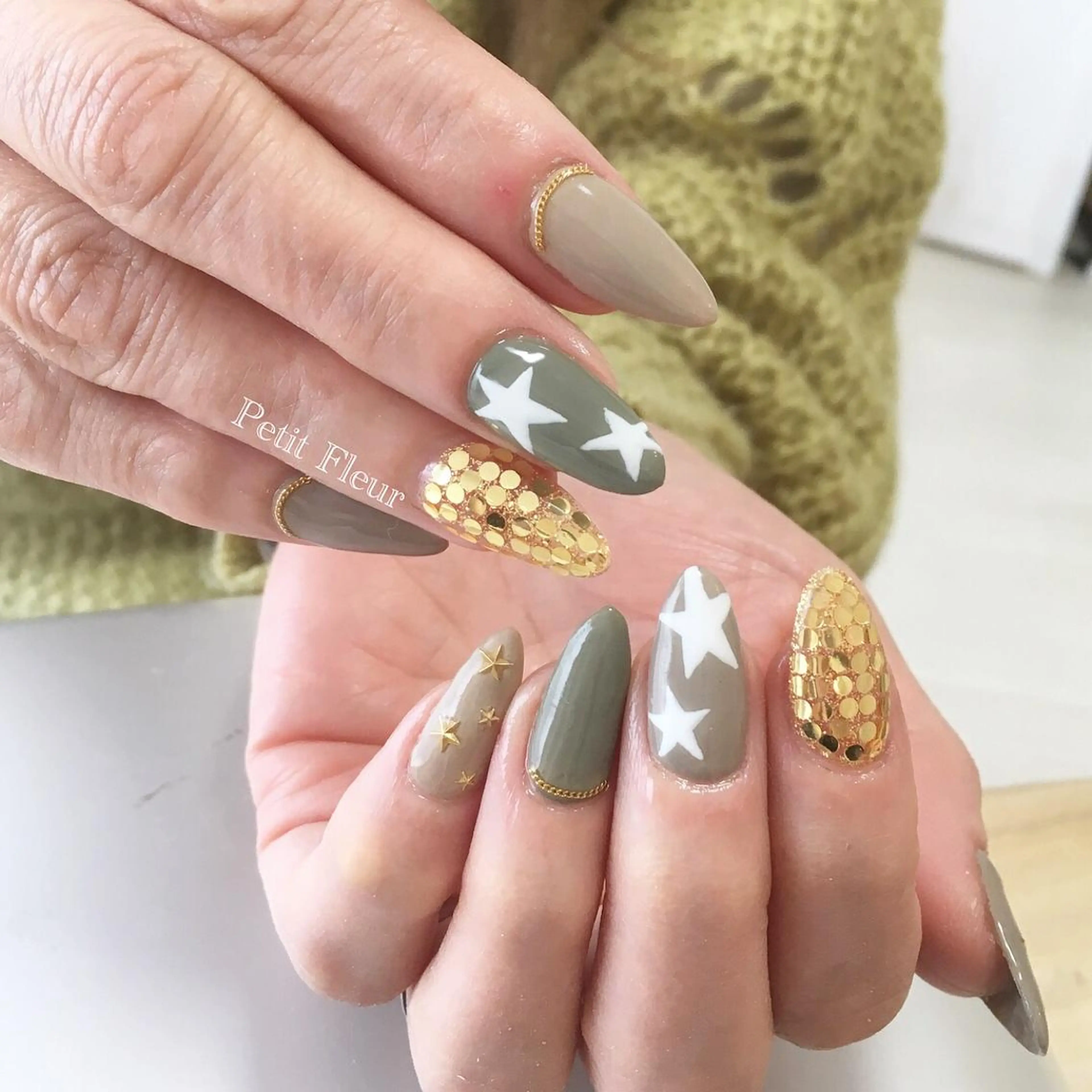 ネイル スカルプネイル Petit Fleur所属・青柳 亜梨奈のマツエク・マツパデザイン