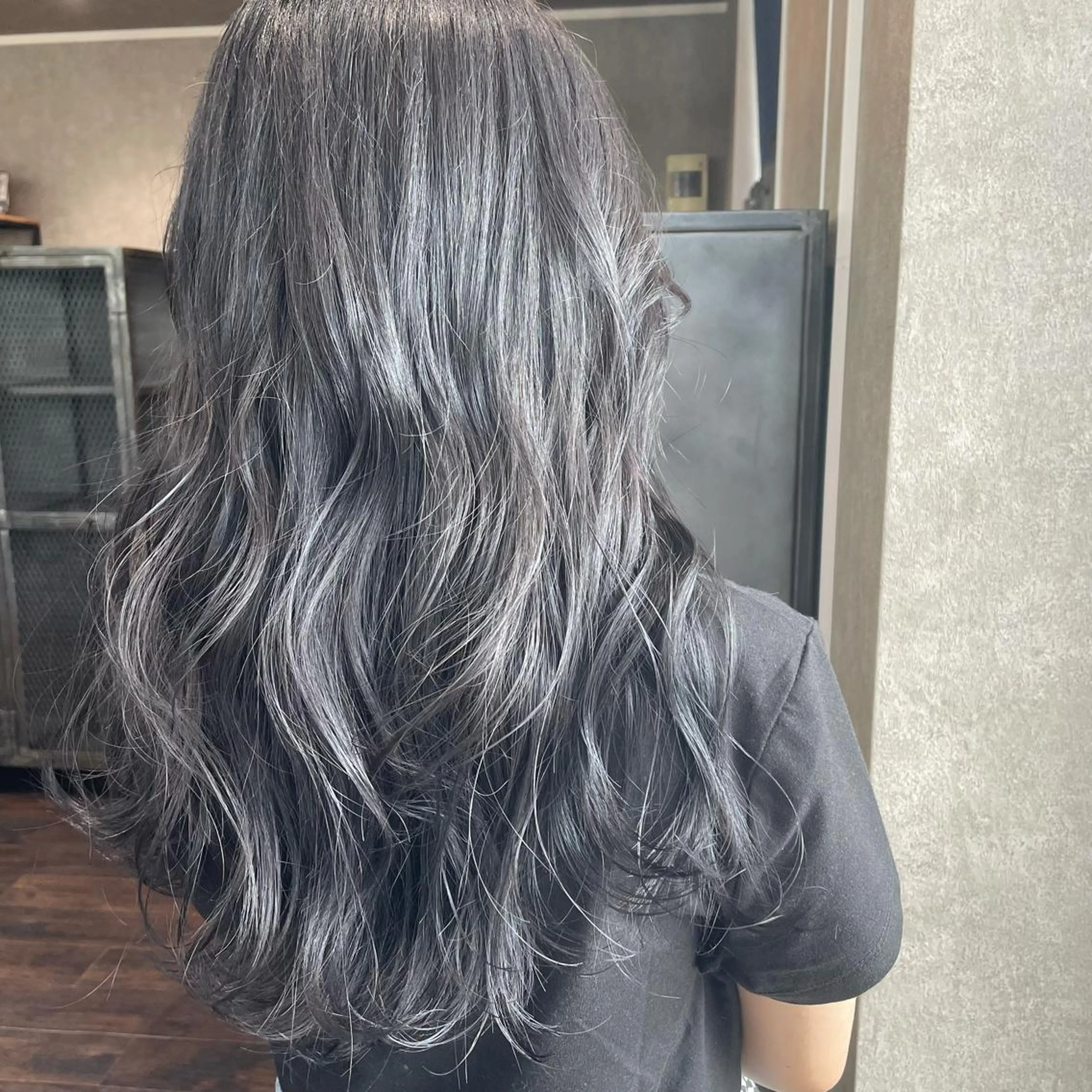 ロング カラー BUBBLES所属・山本 琴乃🦭のヘアスタイル