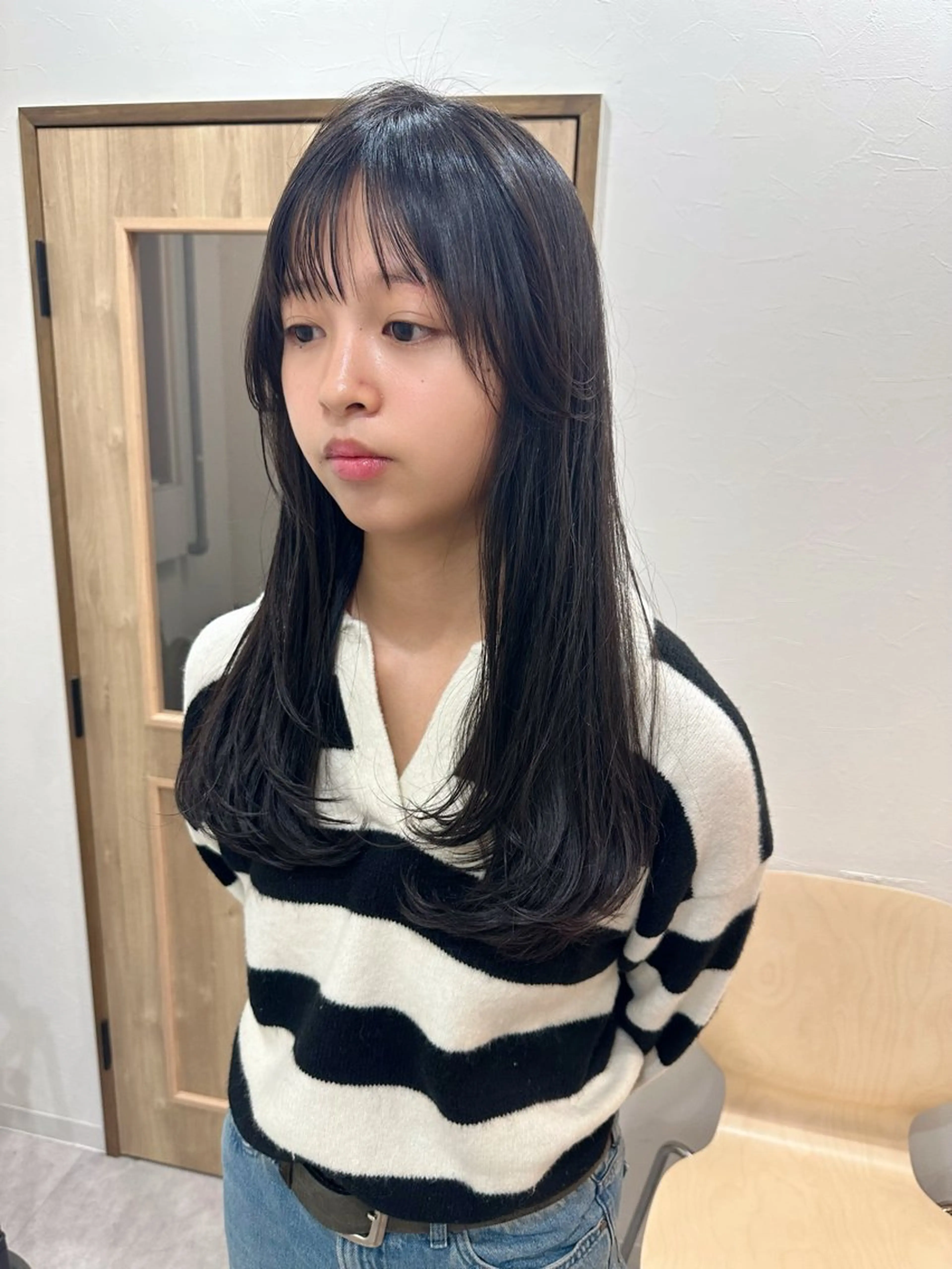 ロング ロングレイヤー ハッシュカット ハイレイヤー ハイライト 韓国風ヘア カット 白髪ぼかしハイライト レイヤー川口　元気のヘアスタイル