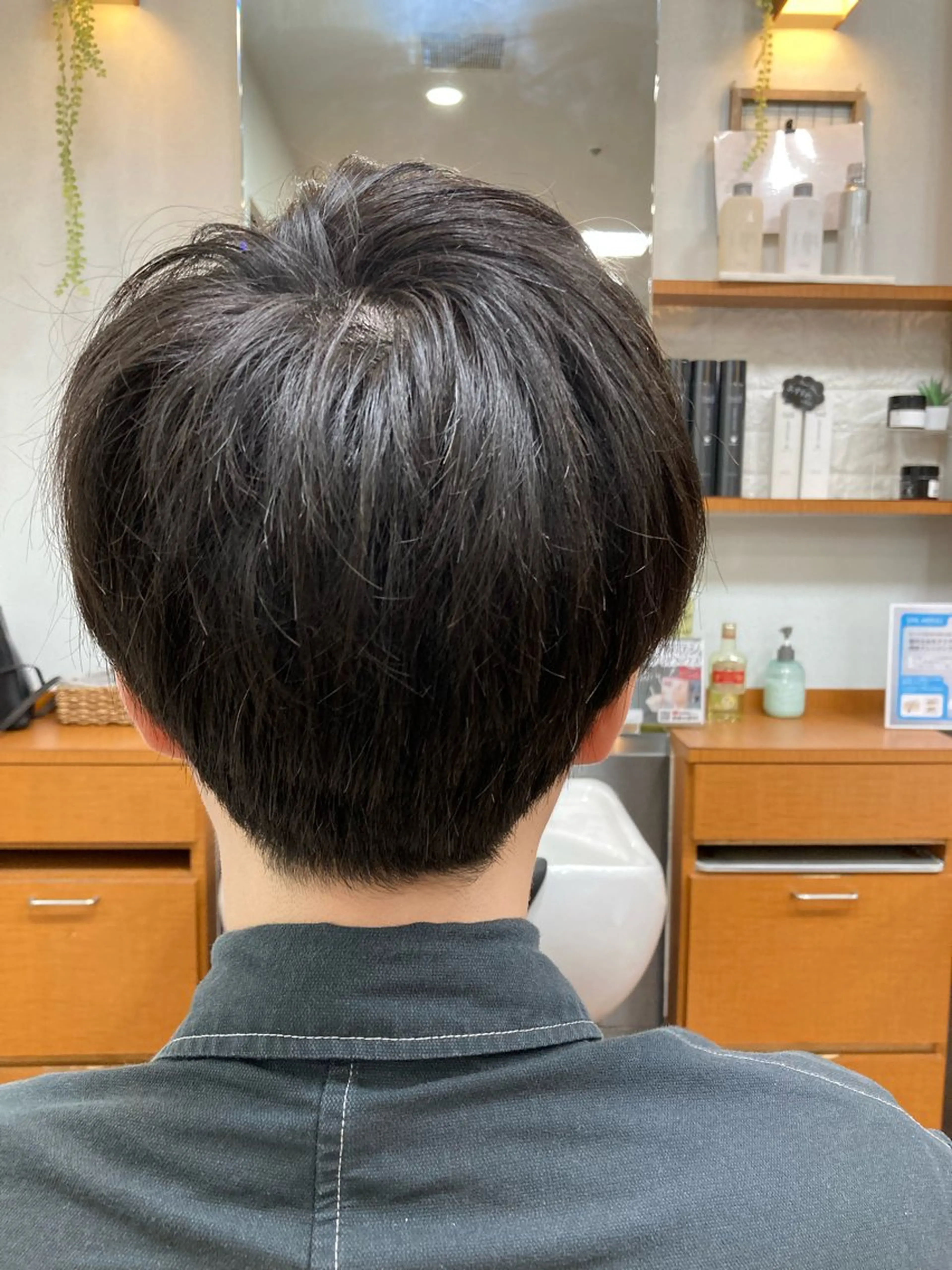 ショート レイヤーカット メンズ特化サロン なかはしのヘアスタイル