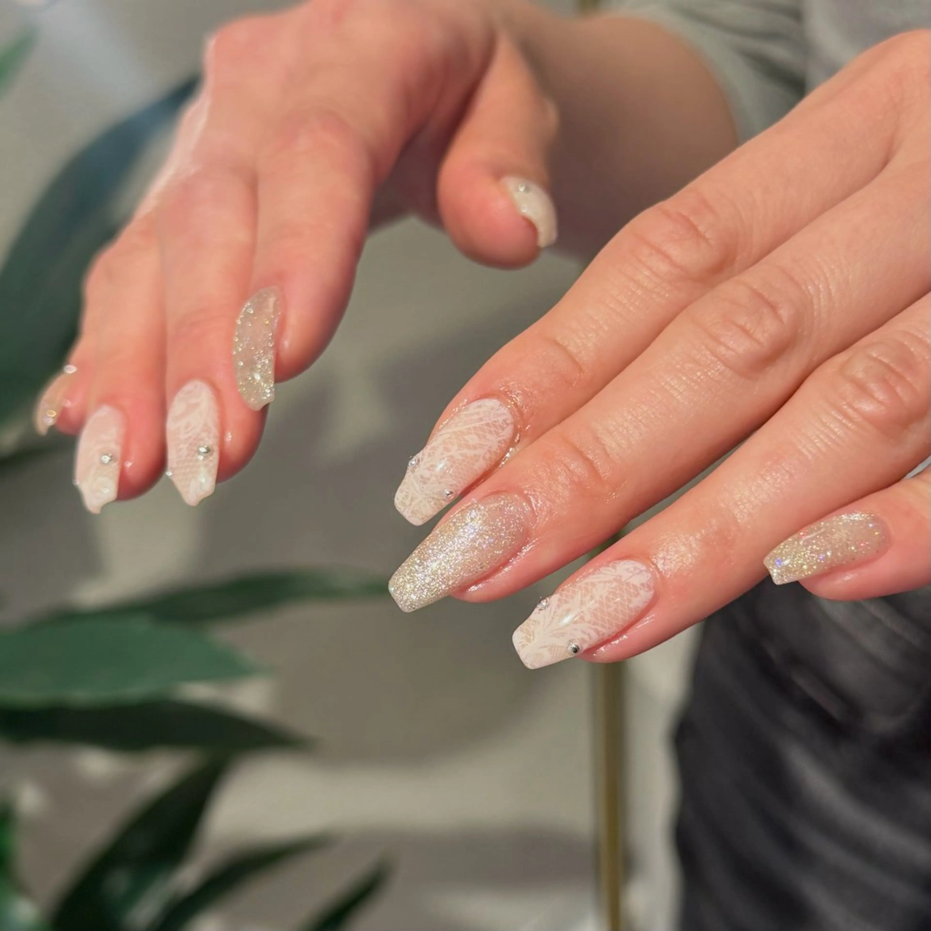 ネイル クリアネイル フラッシュネイル フラッシュマグ フレンチネイル マグネットネイル Luana nailのネイルデザイン