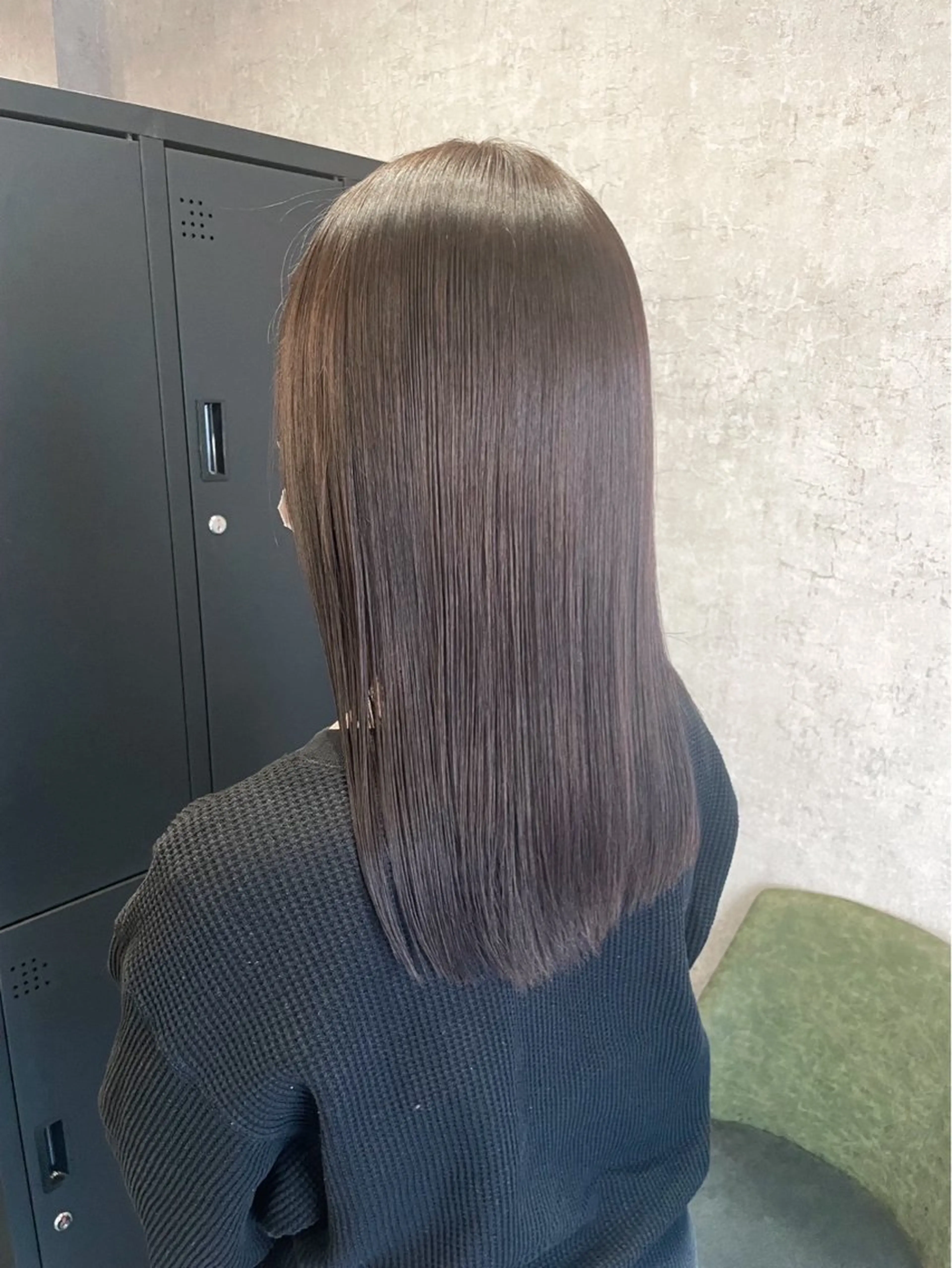 セミロング カラー 学生 HAILEY HONAMIのヘアスタイル