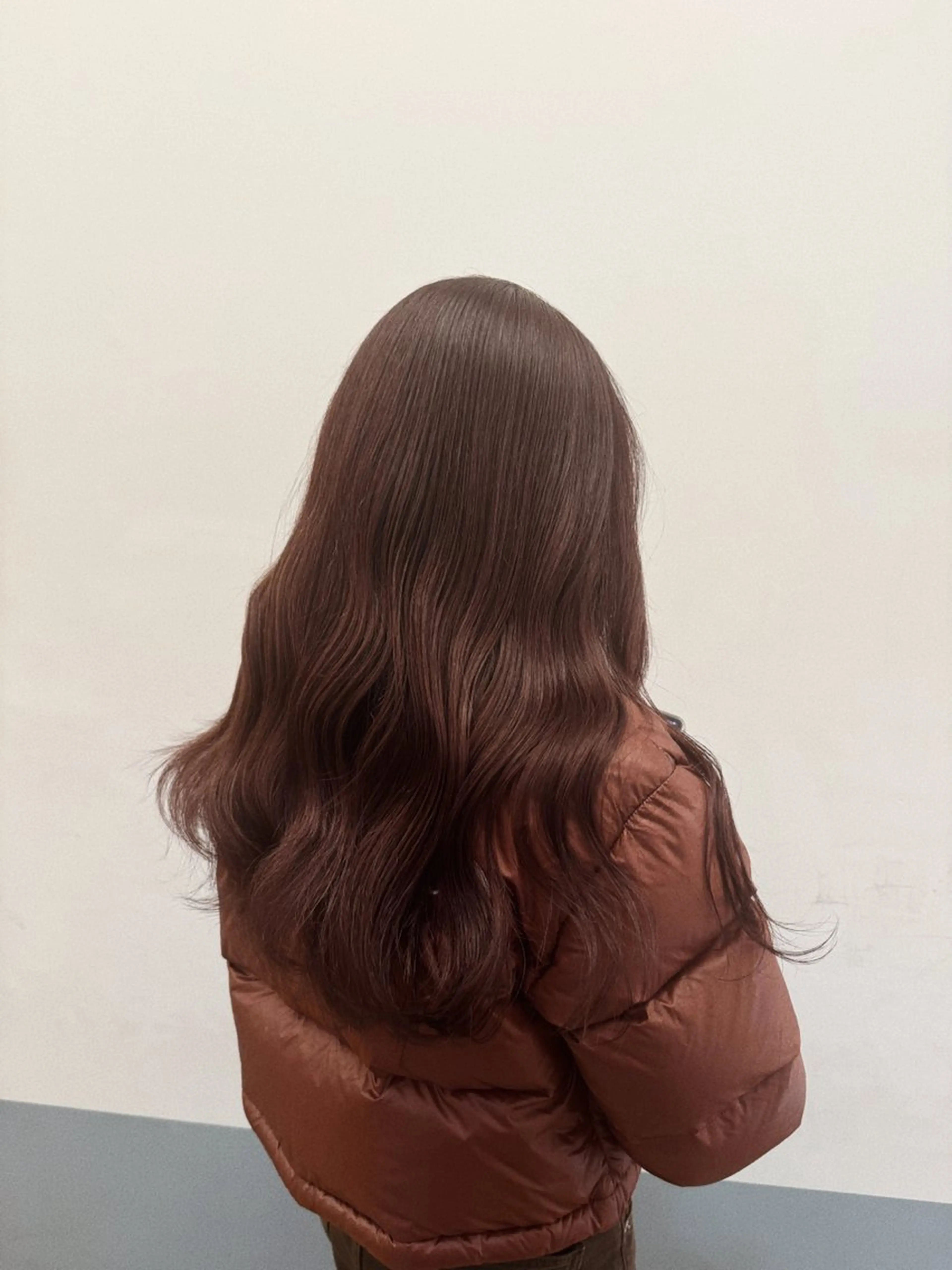 ロング チョコレートブラウン ヘアカラー ホリグチ ルナのヘアスタイル