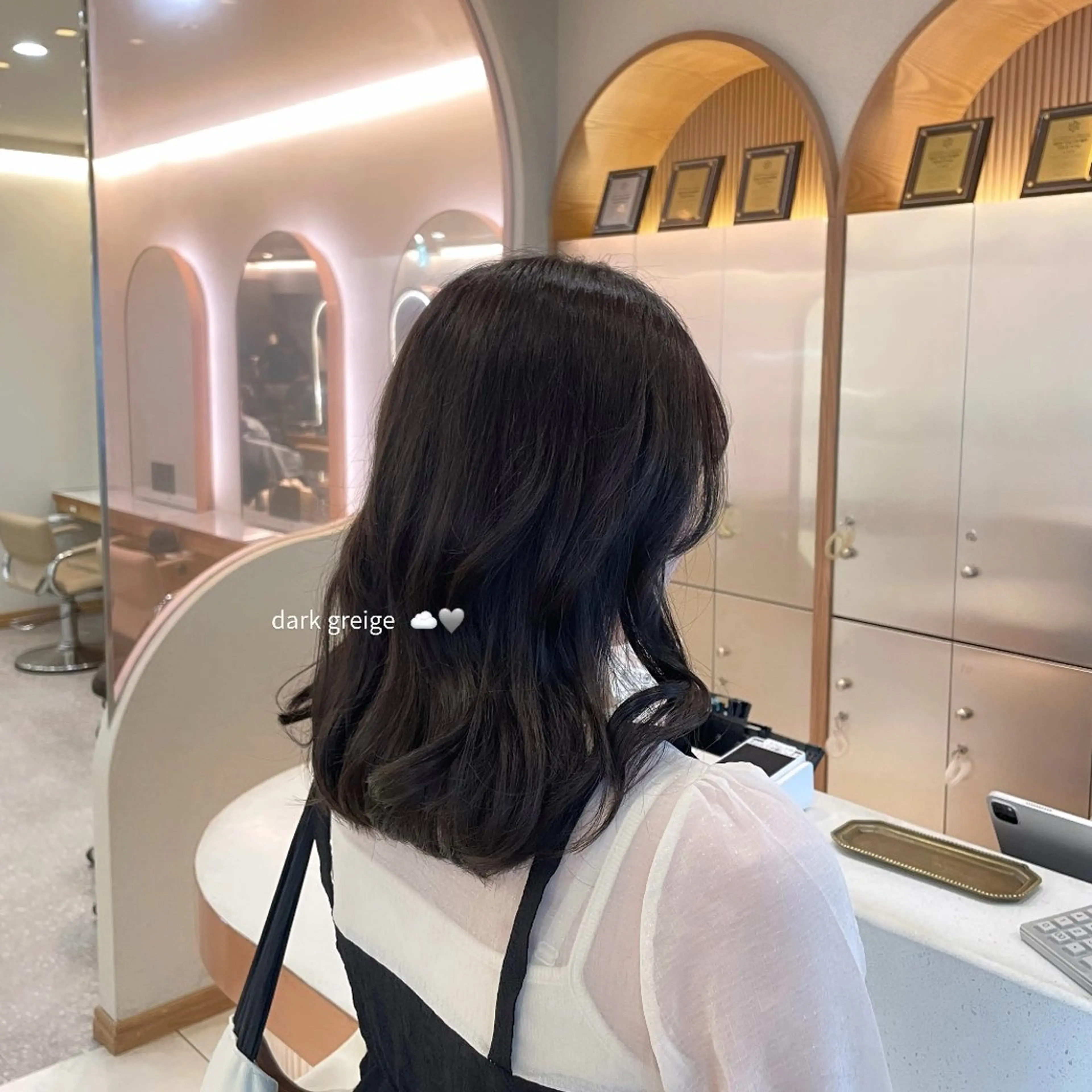 ミディアム 穴吹 涼のヘアスタイル