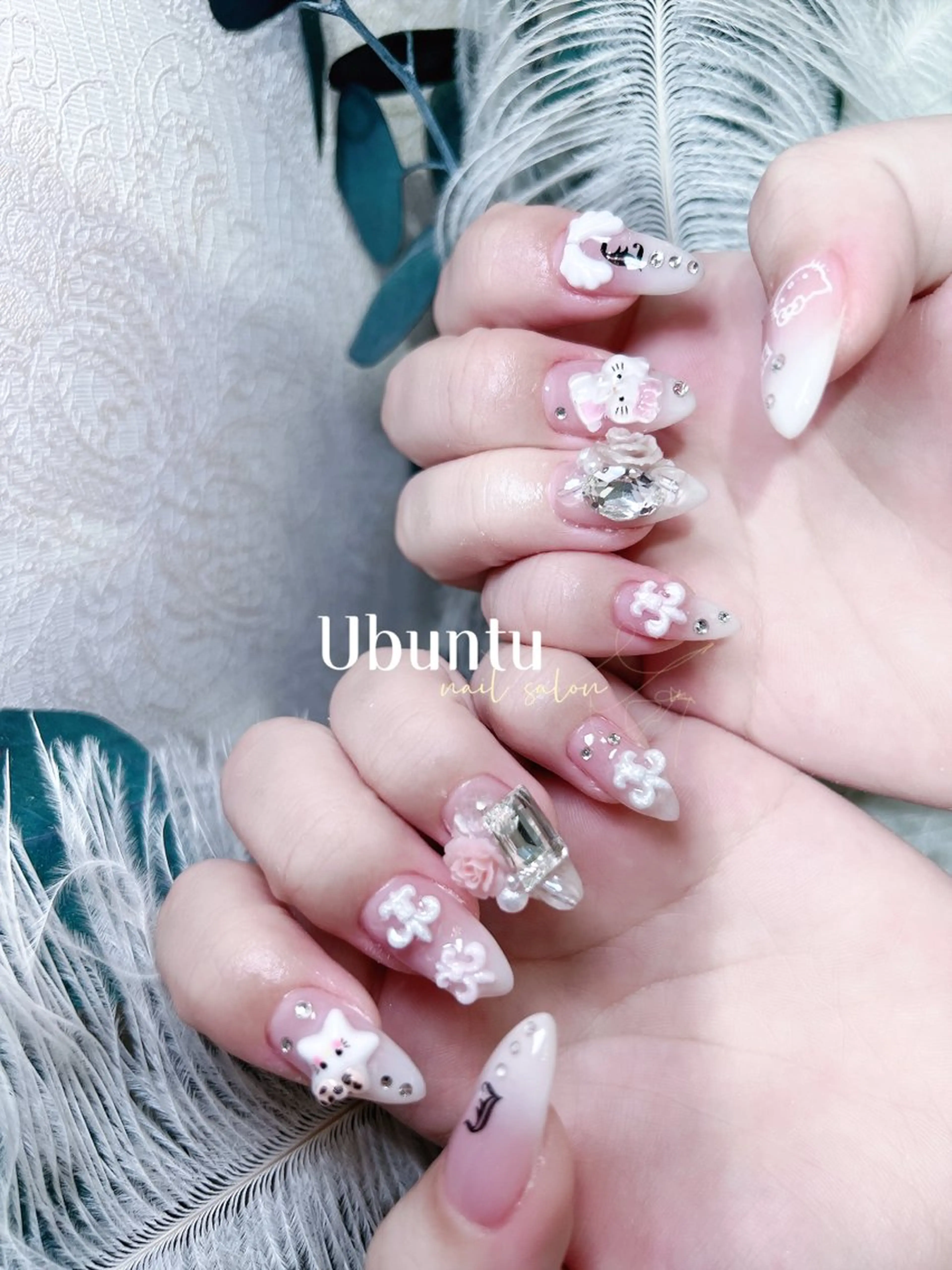 ネイル ガーリー 持ち込み ぷっくりネイル リボン ストーンネイル ハンドネイル Ubuntu🎀 ネイルサロン✨のネイルデザイン