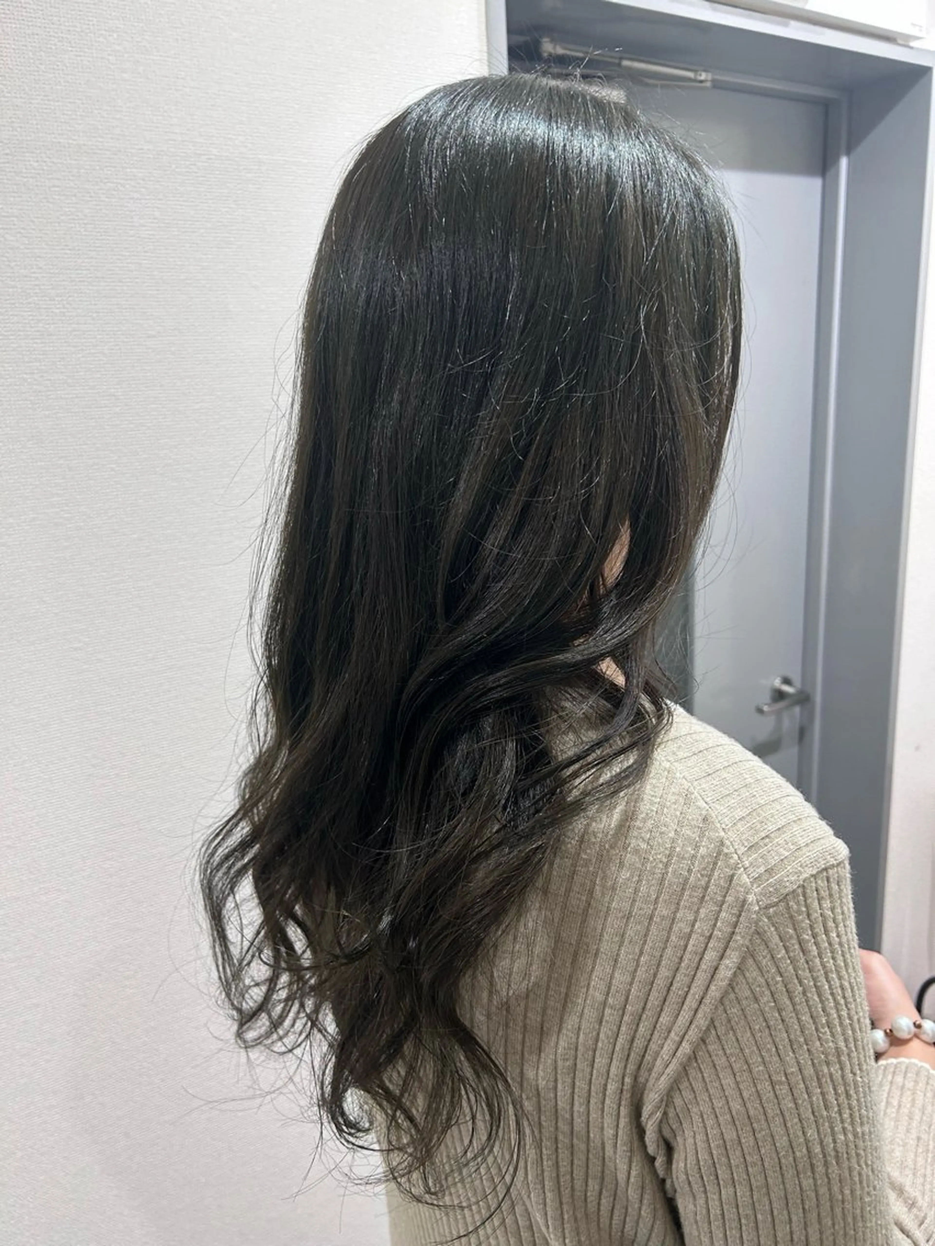 カラー グレージュ オリーブグレージュ オリーブグレー レイヤー/ボブ/ パーマ/HARUKAのヘアスタイル