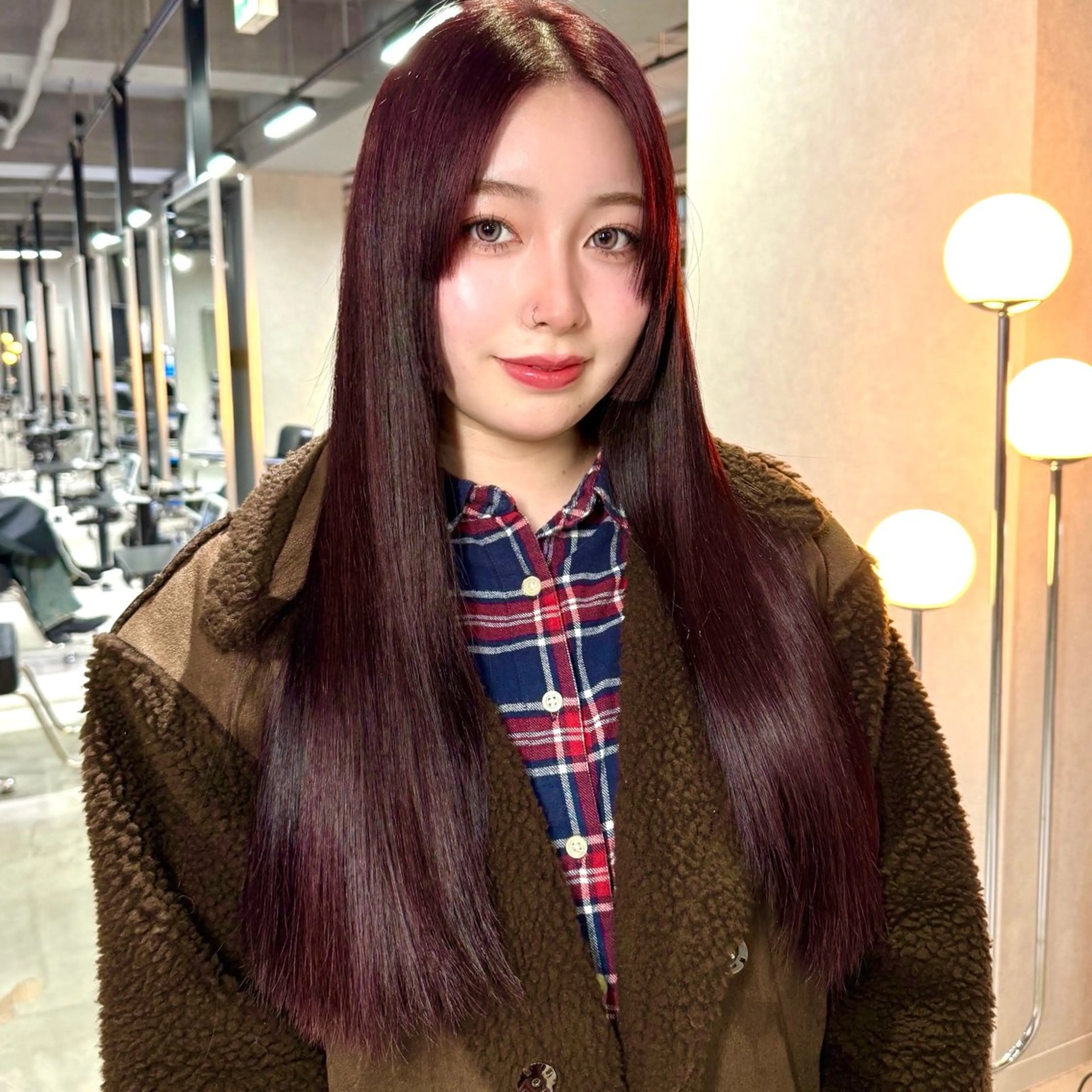 ロング カラー レッドカラー 姫カット カット ヘアカラー 🎀ミルクティー/暖 色×レイヤー/マリアのヘアスタイル