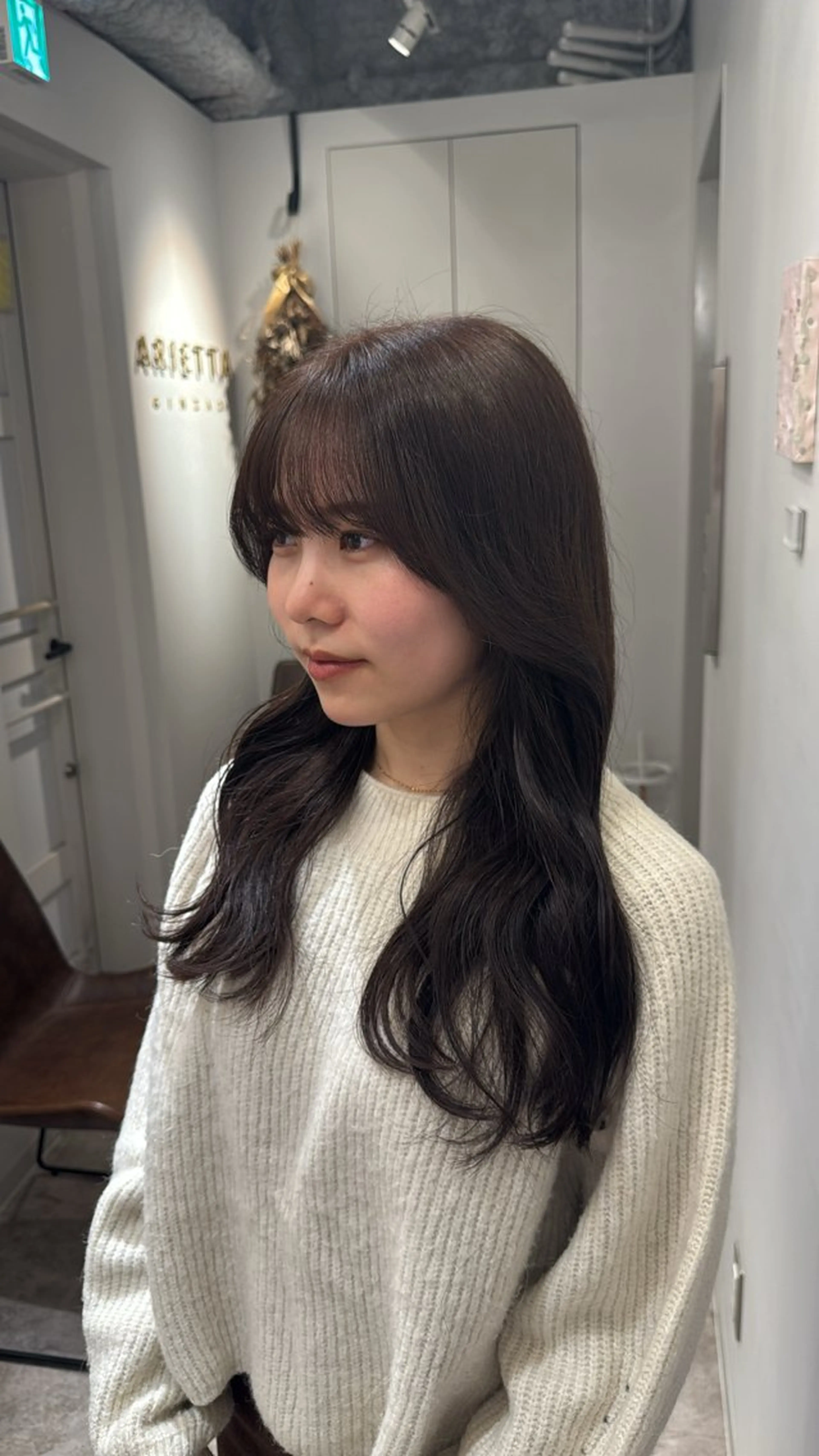 セミロング 🫧透明感カラー🫧 ロン毛美容師のヘアスタイル