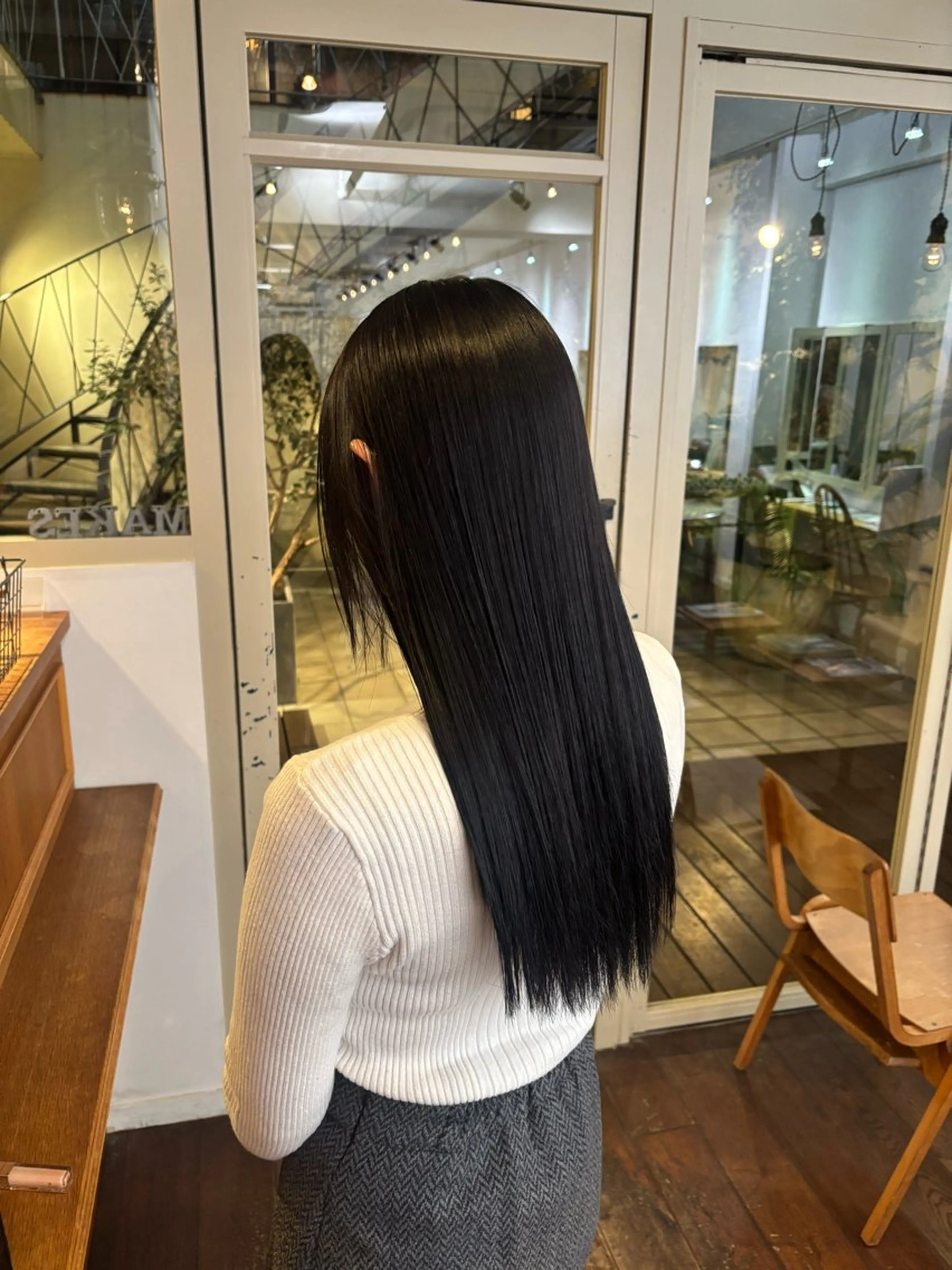 ロング カラー くいた あやなのヘアスタイル