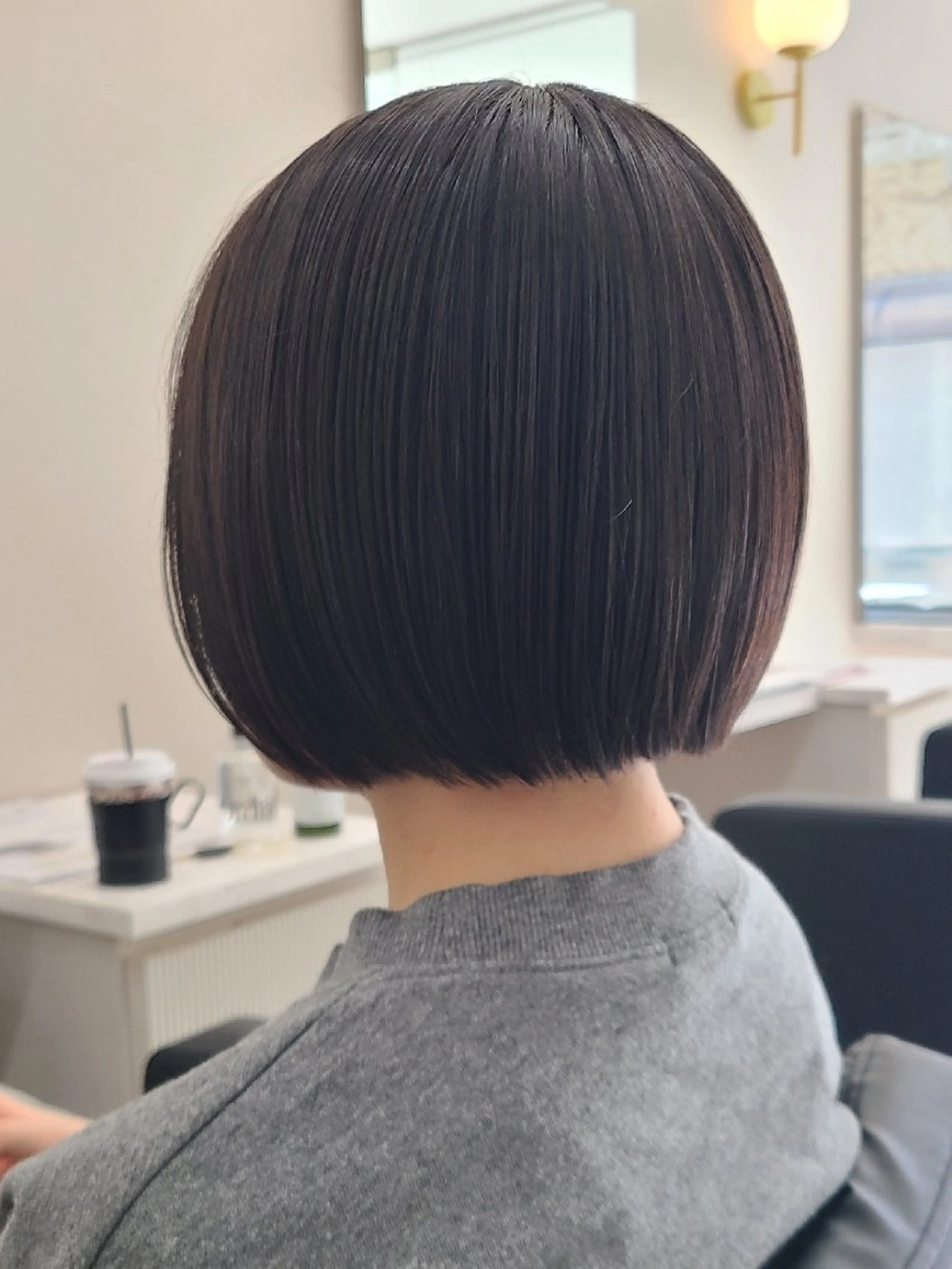 ショート ボブ カット 桐島 令奈のヘアスタイル