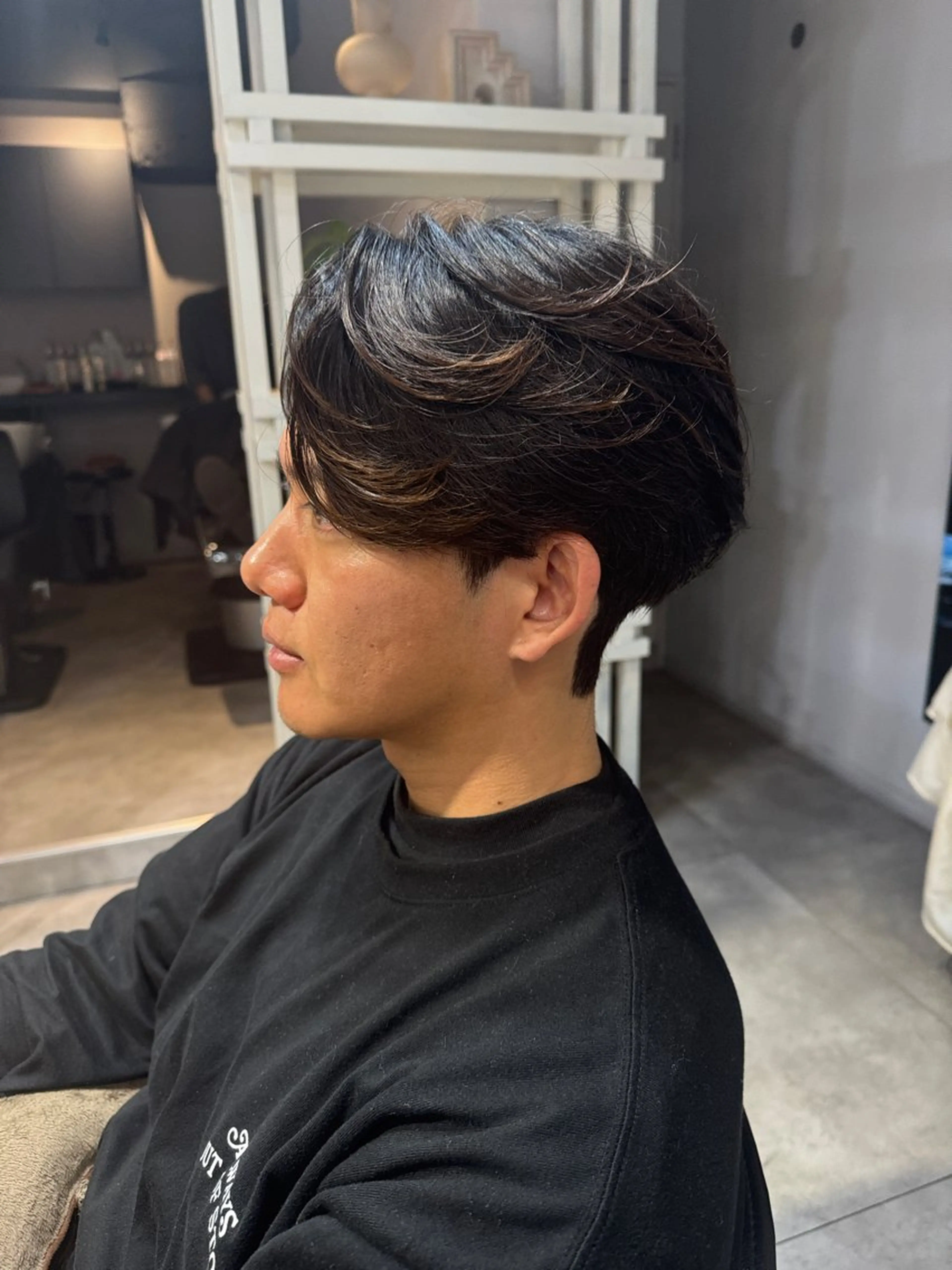 ミディアム パーマ メンズ ミディアムパーマ ダウンパーマ メンズパーマ カット パーマ トリートメント 似合う髪型が 分からない方へのヘアスタイル