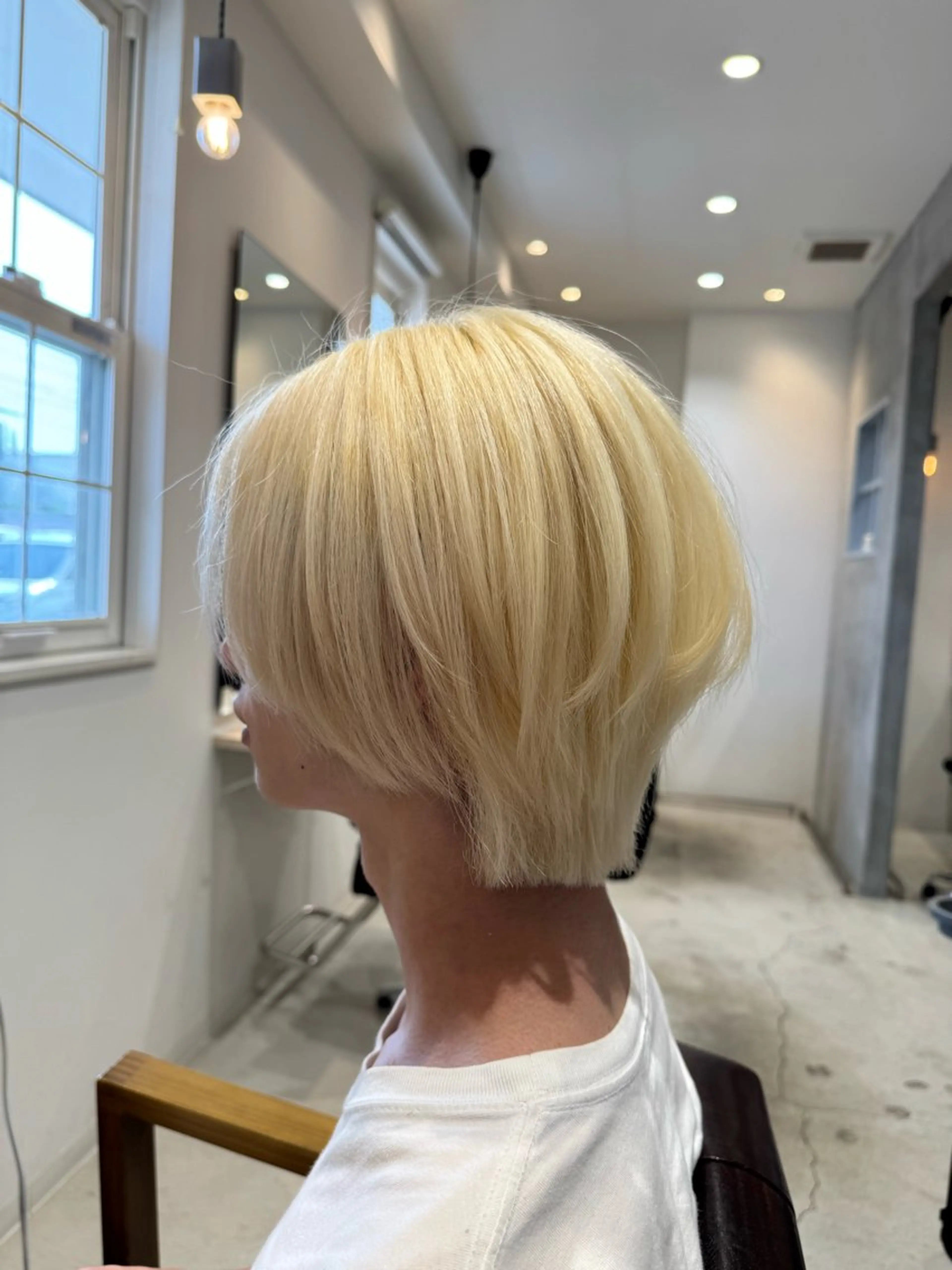 カラー メンズ メンズバレイヤージュ メンズブリーチ メンズハイライト メンズハイトーン メンズパーマ ほの カラー特化/ ブリーチ/ボブのヘアスタイル