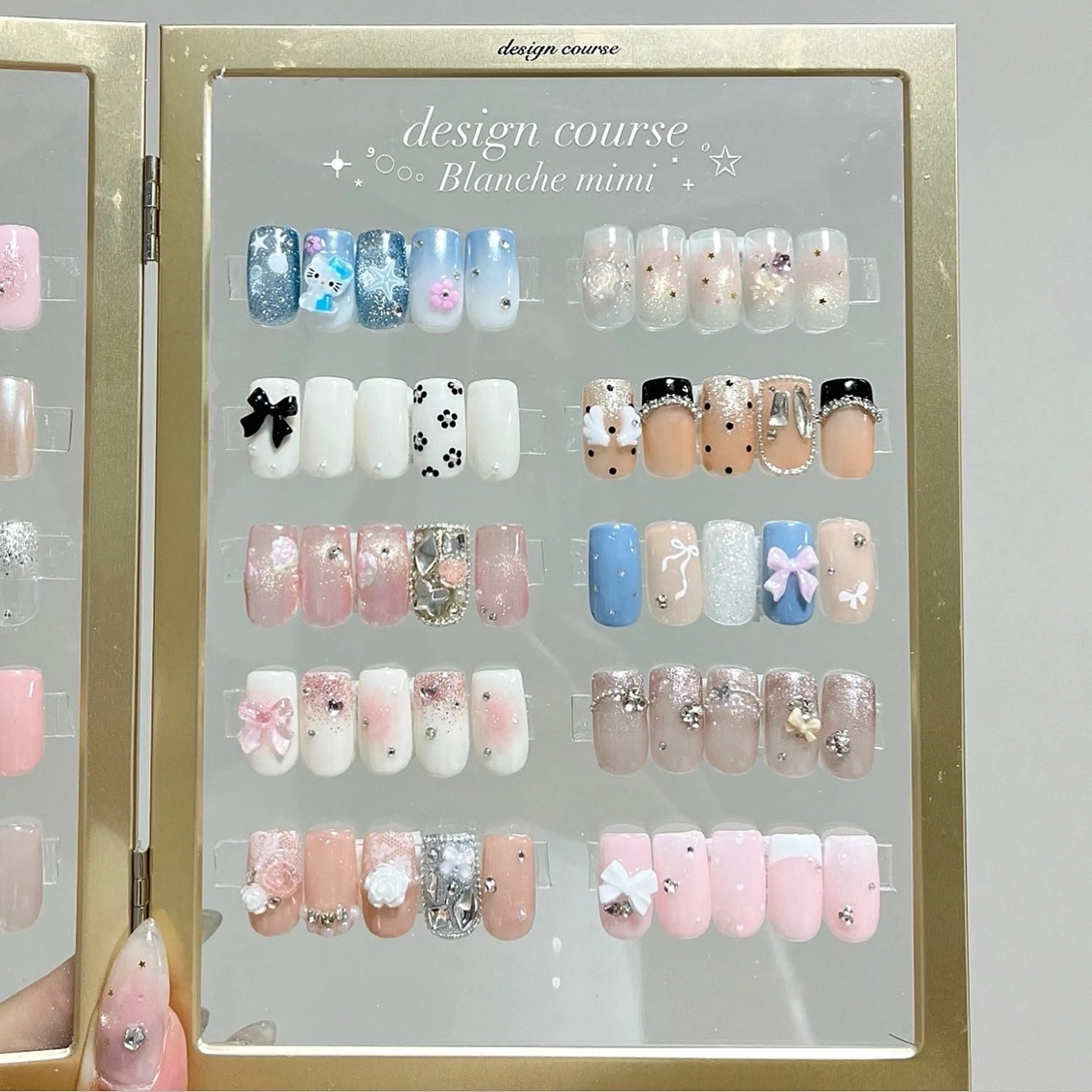 ネイル ハンドネイル Blanche mimi.u_aのネイルデザイン