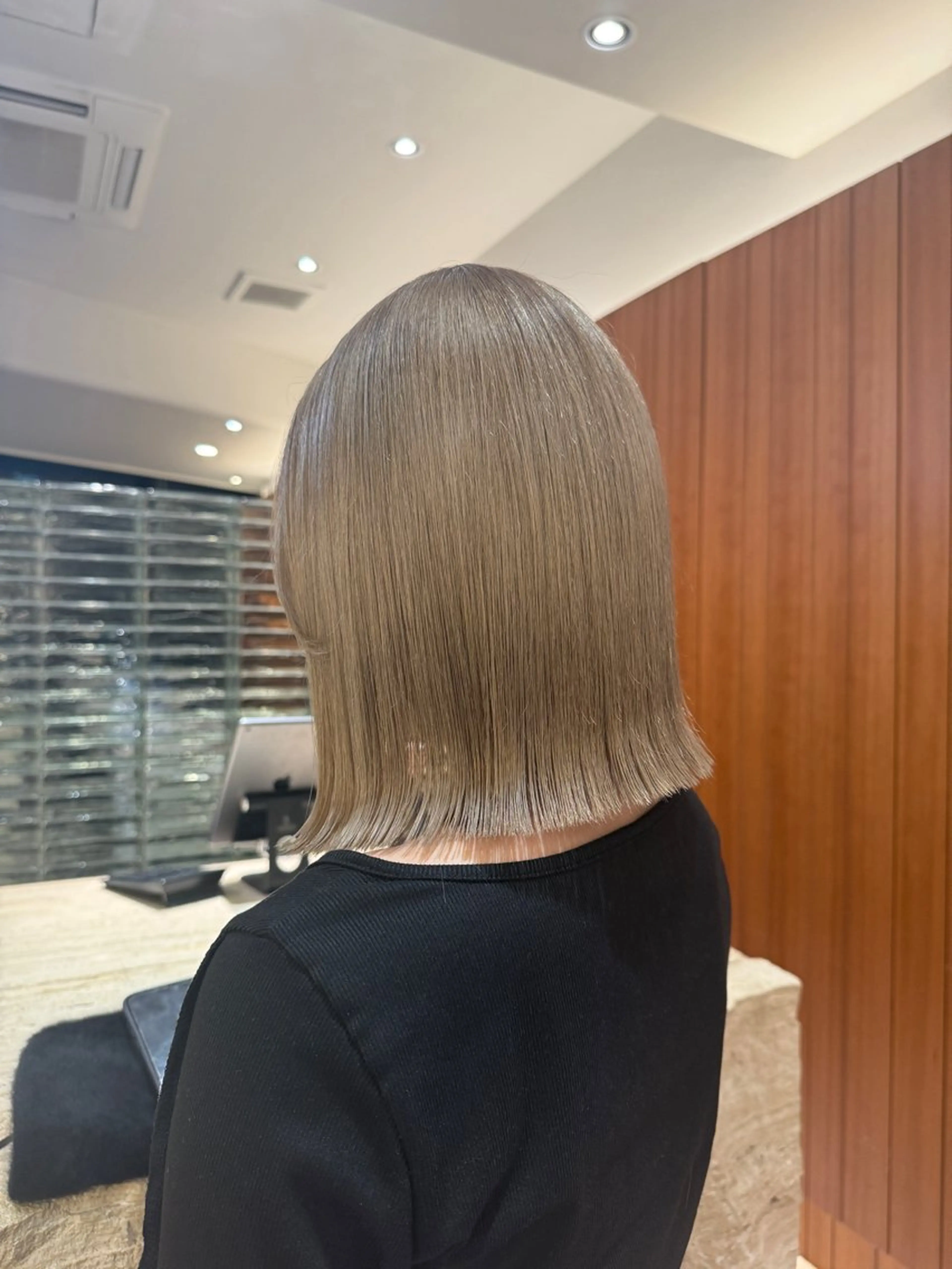 ミディアム カラー 切りっぱなしボブ ショートボブ ボブレイヤー ボブ くびれヘア カット ヘアカラー トリートメント 田中航平/渋谷ボブ/ レイヤーボブのヘアスタイル