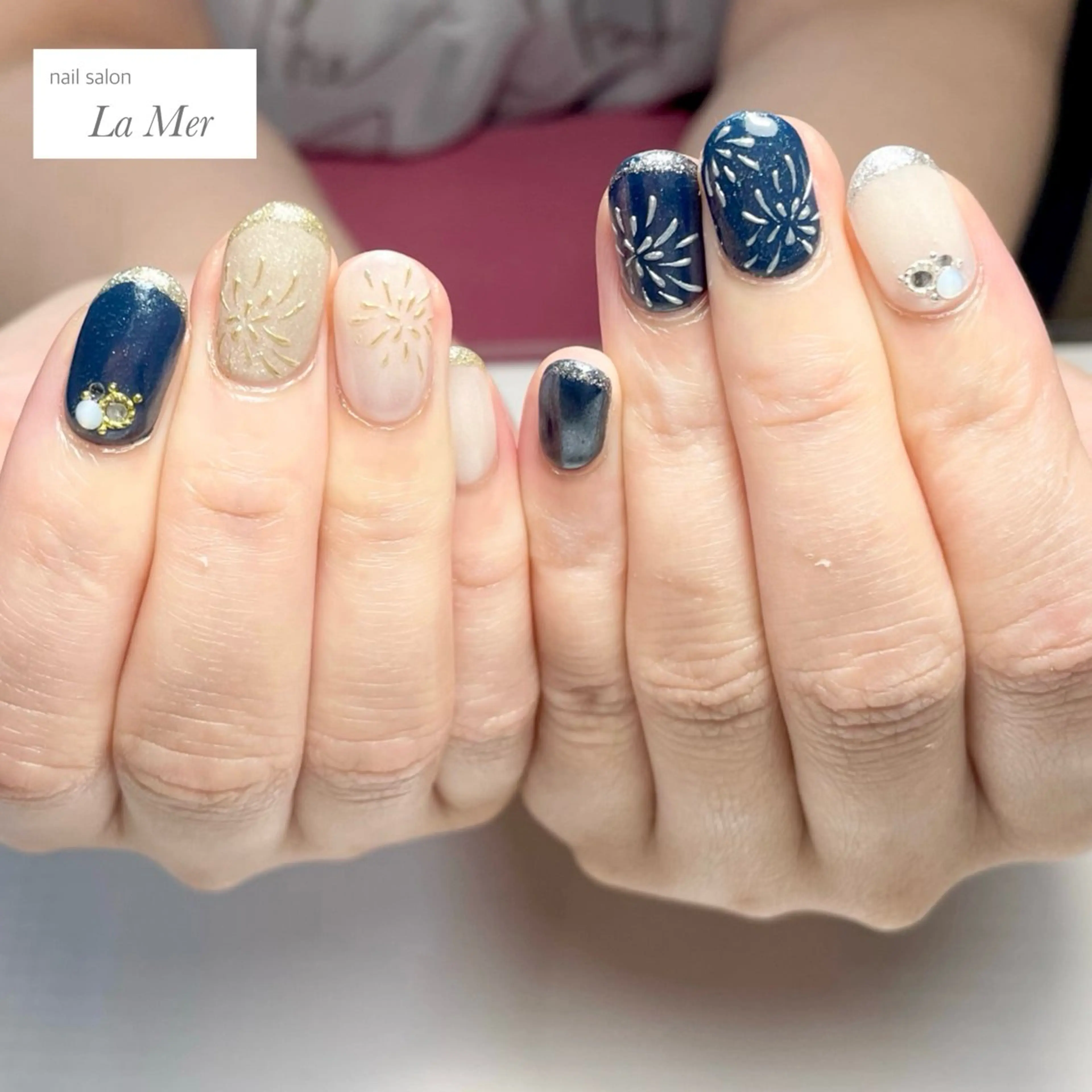 ネイル オーロラネイル フラッシュネイル フレンチネイル マグネットネイル 持ち込み nailsalon La Merのネイルデザイン