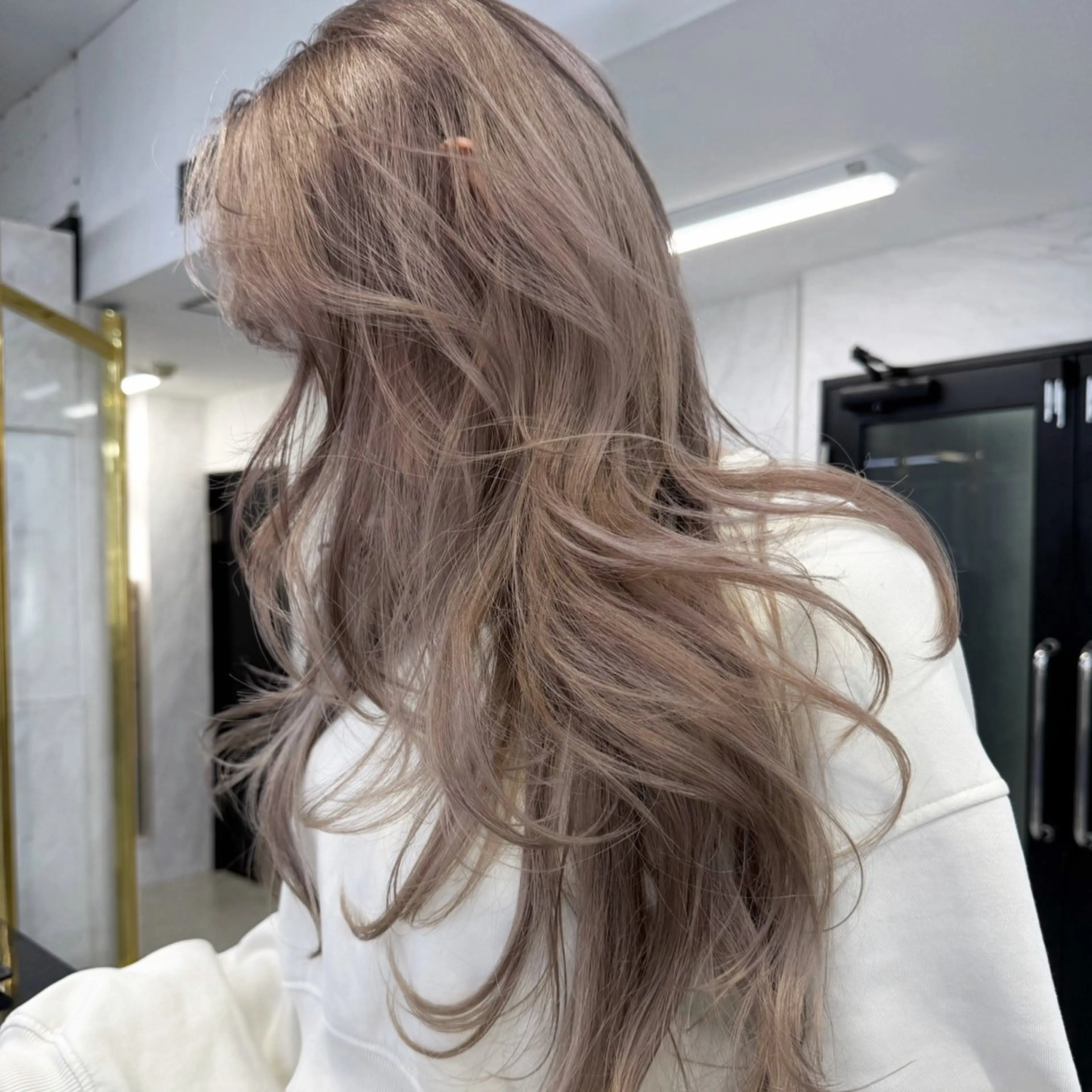 ロング カラー シールエクステ ハイトーンカラー エクステ ヘアカラー エクステ シールエクステ特化 ハイトーン、NANAのヘアスタイル