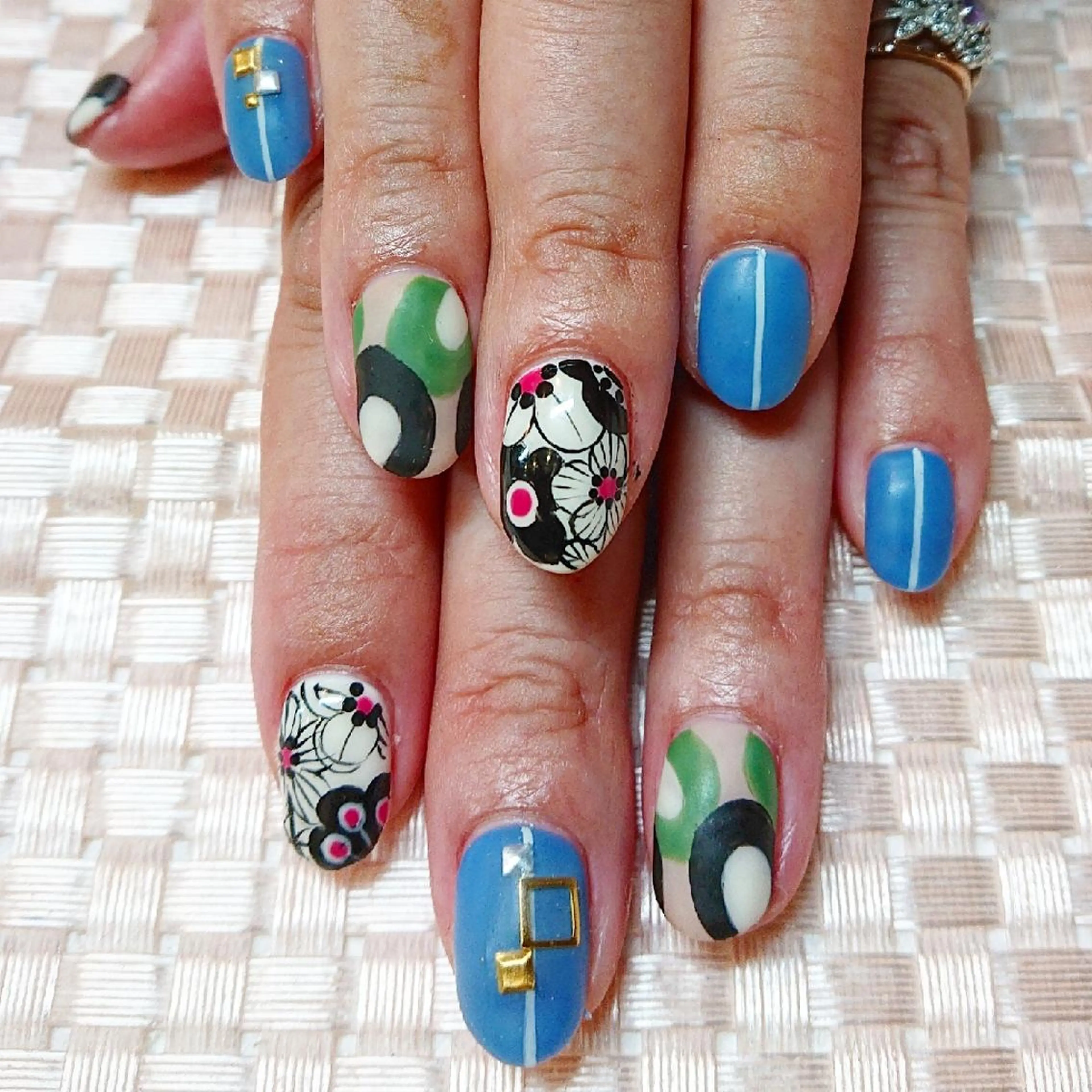 ネイル みー shakushiroのネイルデザイン