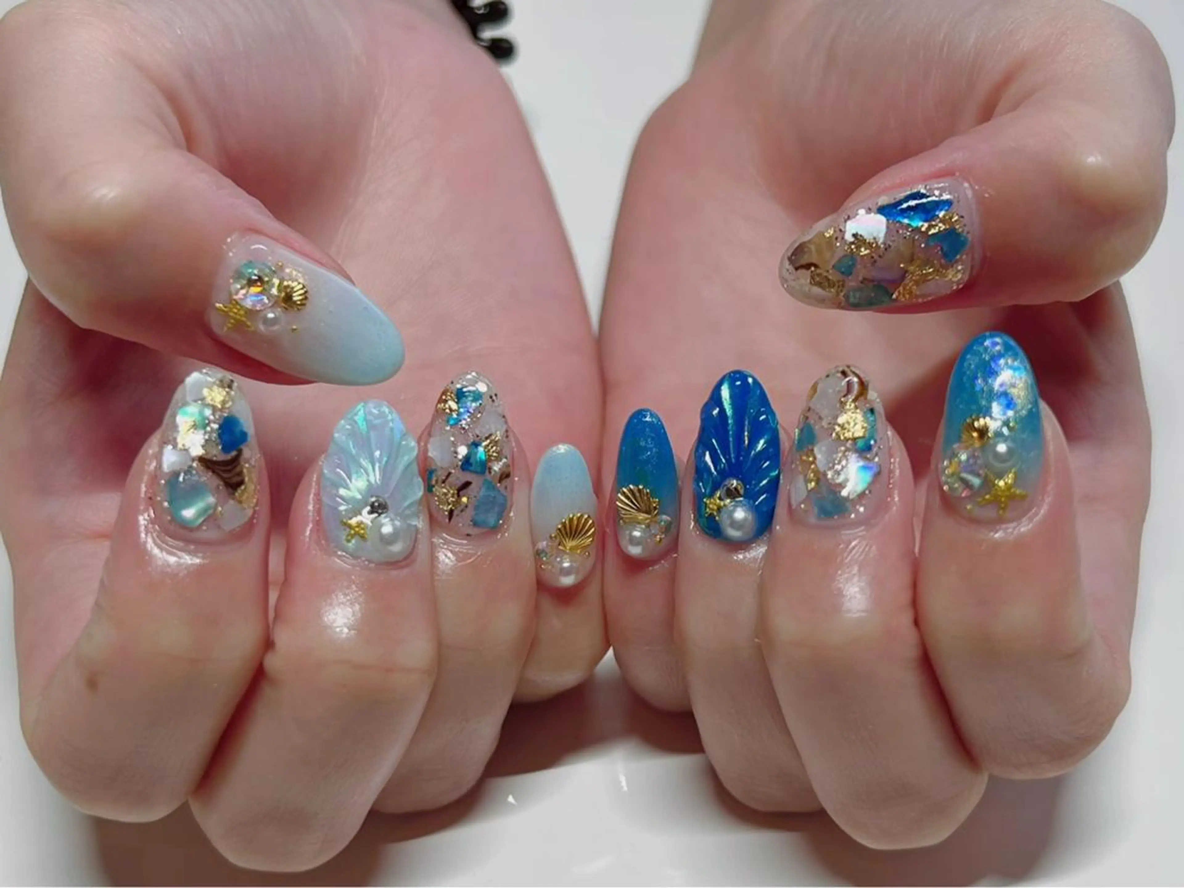 ネイル ハンドネイル IRAS..nail ＥＲＩＫＡのネイルデザイン