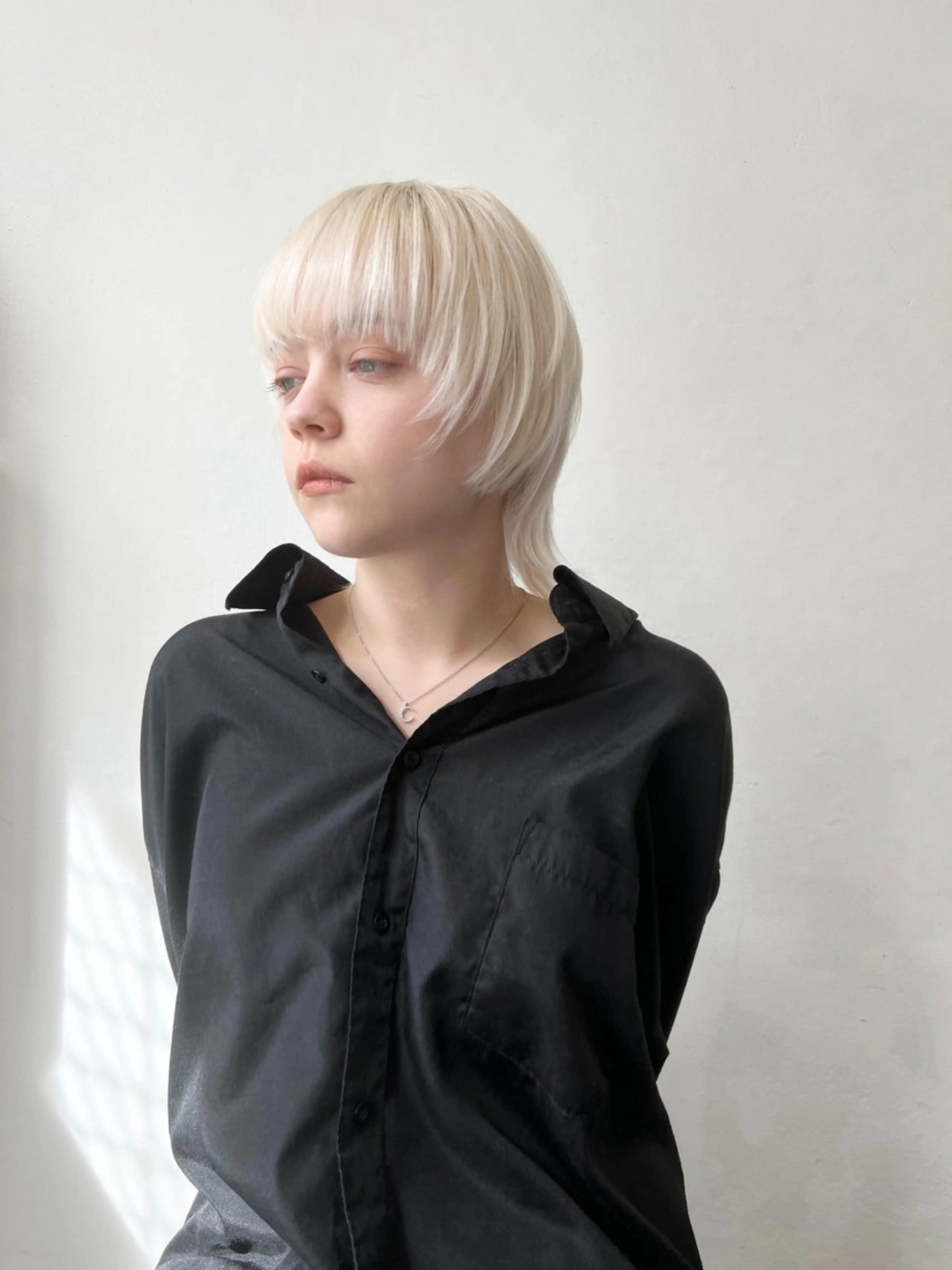 ショート カラー アッシュ ベージュカラー ブリーチ ブロンド ケアブリーチ カット ヘアカラー トリートメント HARU//原宿🤍 リピート率NO.1のヘアスタイル