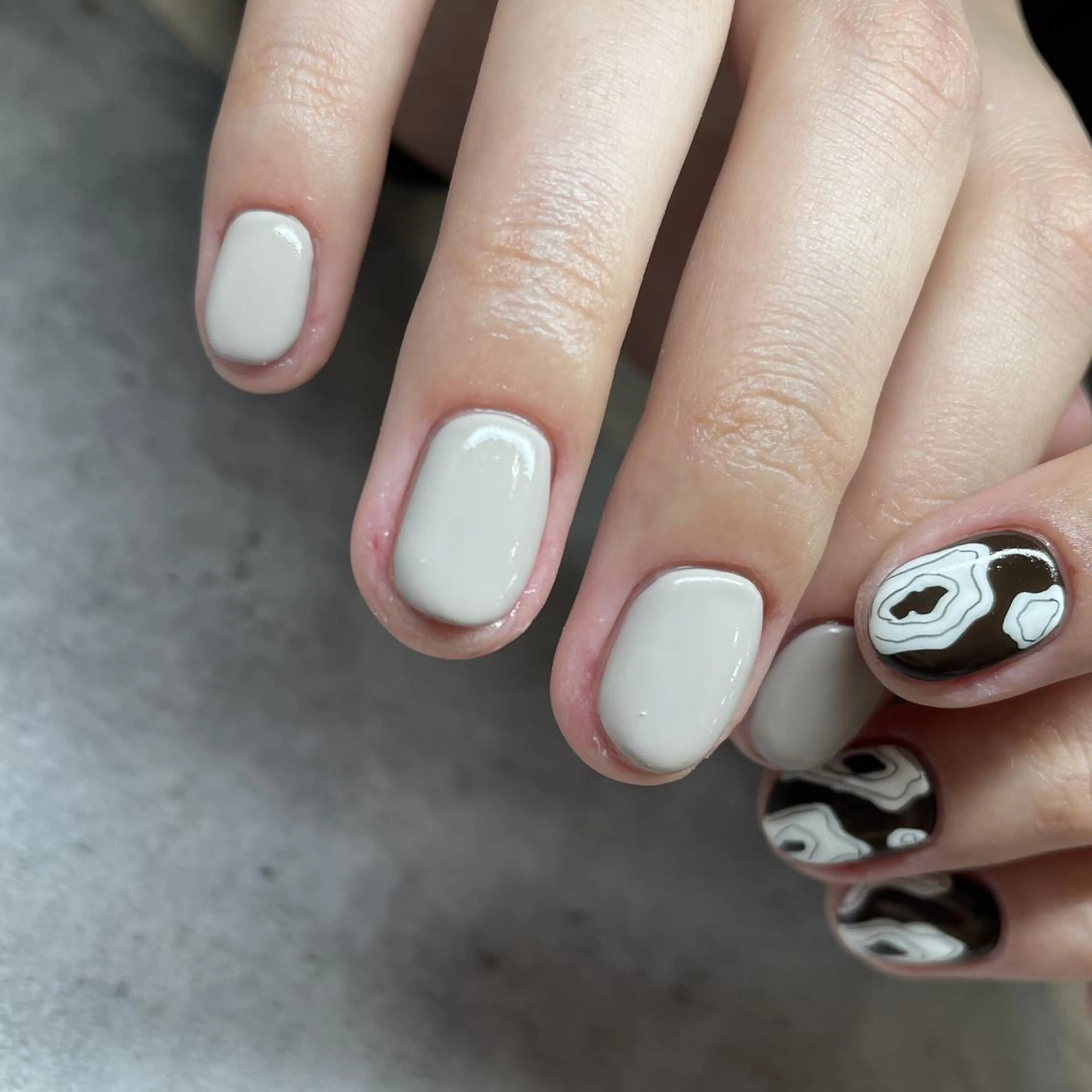 ネイル 🫧aku🫧 自由が丘／フィルインのネイルデザイン