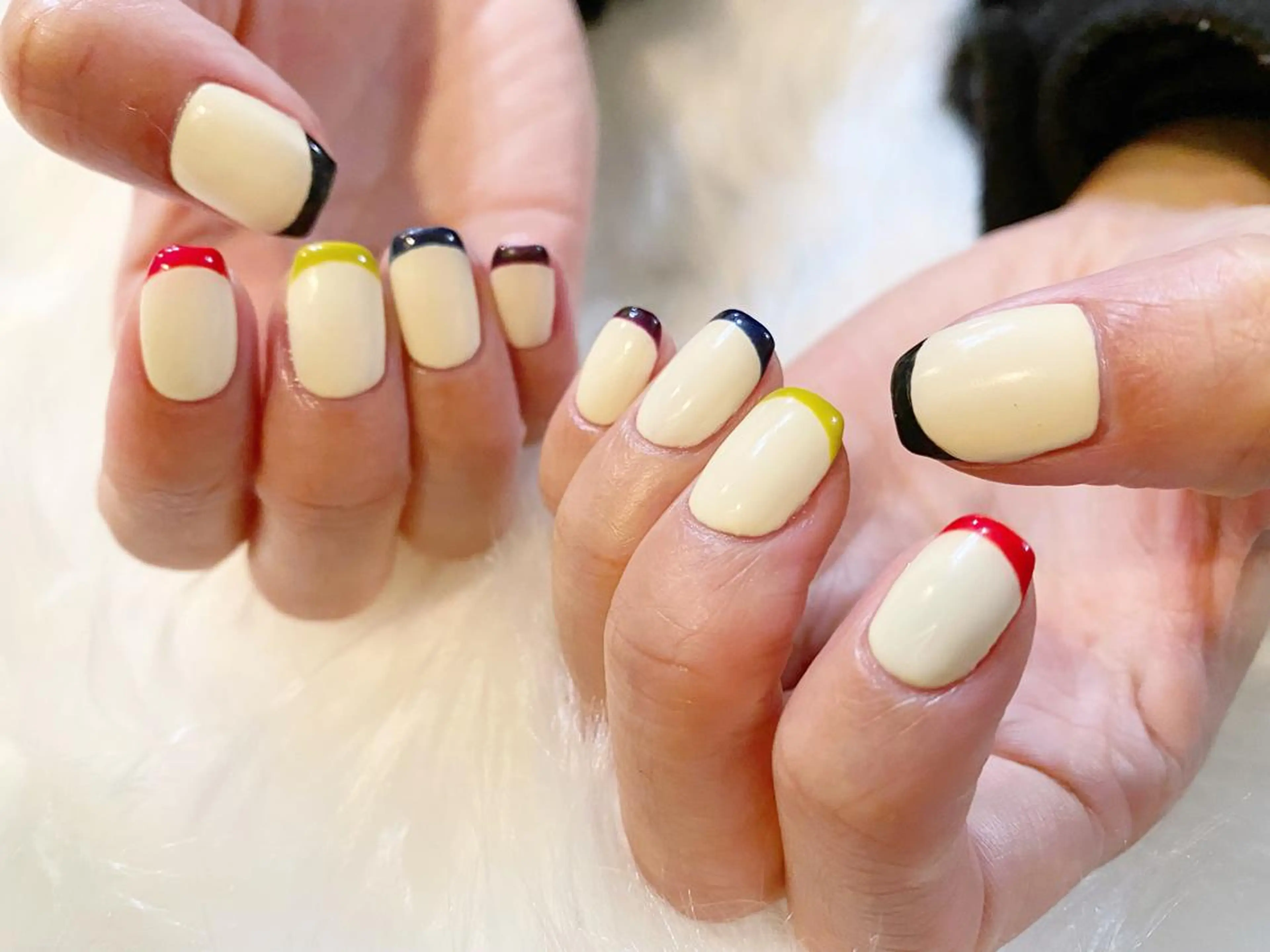 ネイル crystal ⭐︎ colorのネイルデザイン