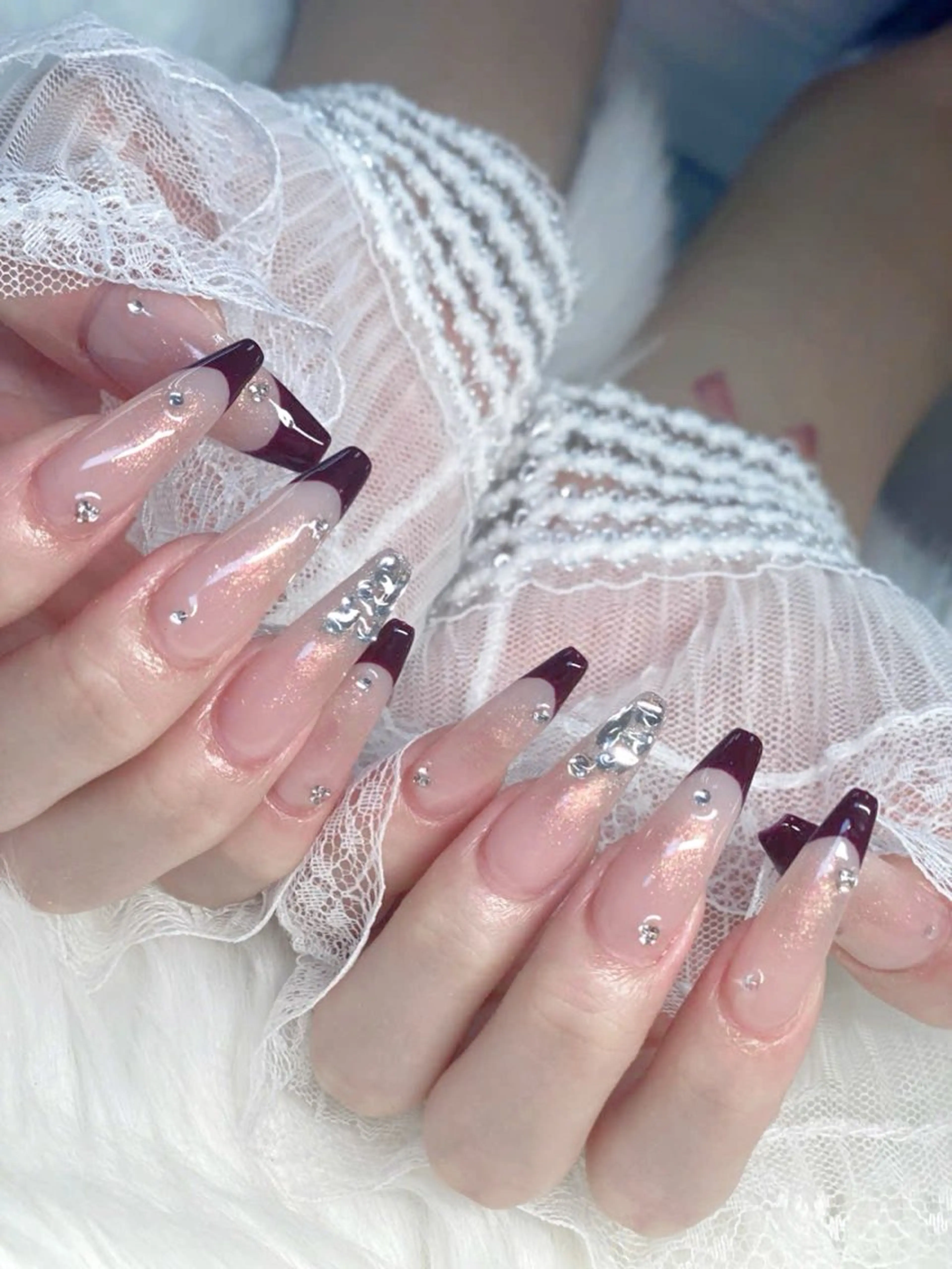 ネイル フレンチネイル グラデーション キラキラネイル 韓国ネイル マグネットネイル ハンドネイル ハンドケア Hara Nail 【持ち込みOK】のネイルデザイン