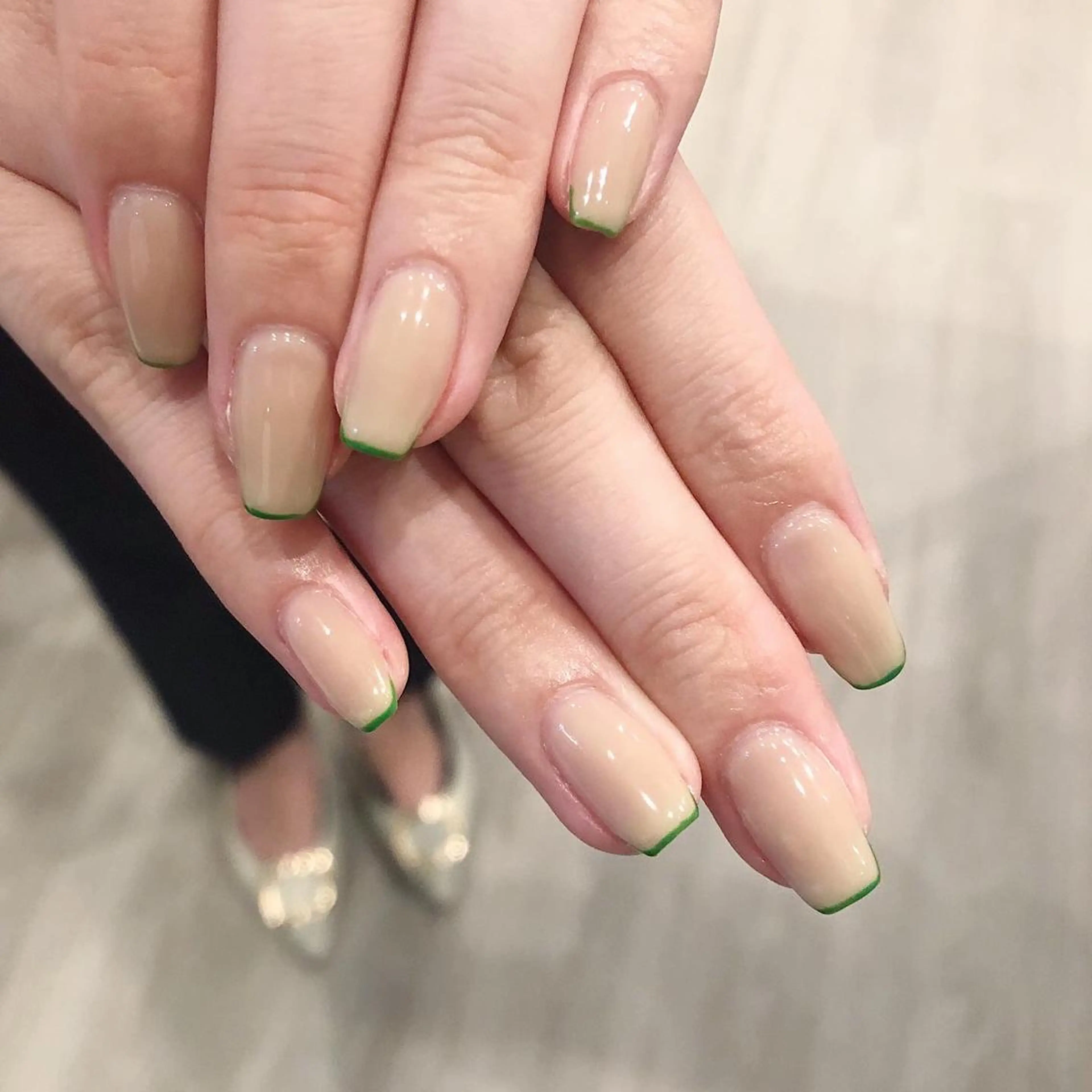 ネイル フレンチネイル グリーン ハンドネイル 【岐阜💅🏻】 オトナ可愛い🤍🪄のネイルデザイン