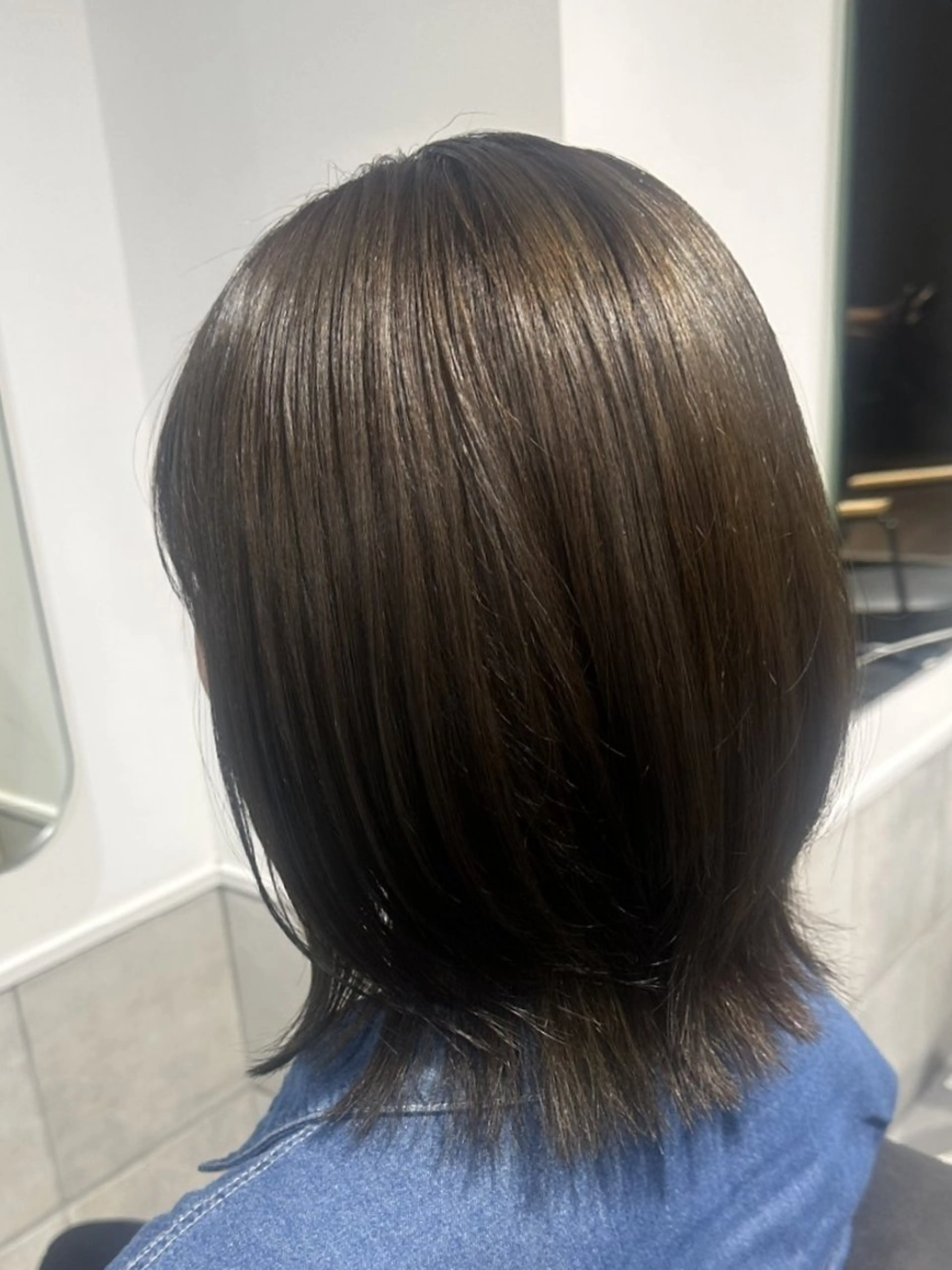 ミディアム カラー ヘアカラー トリートメント あまがい はるのヘアスタイル