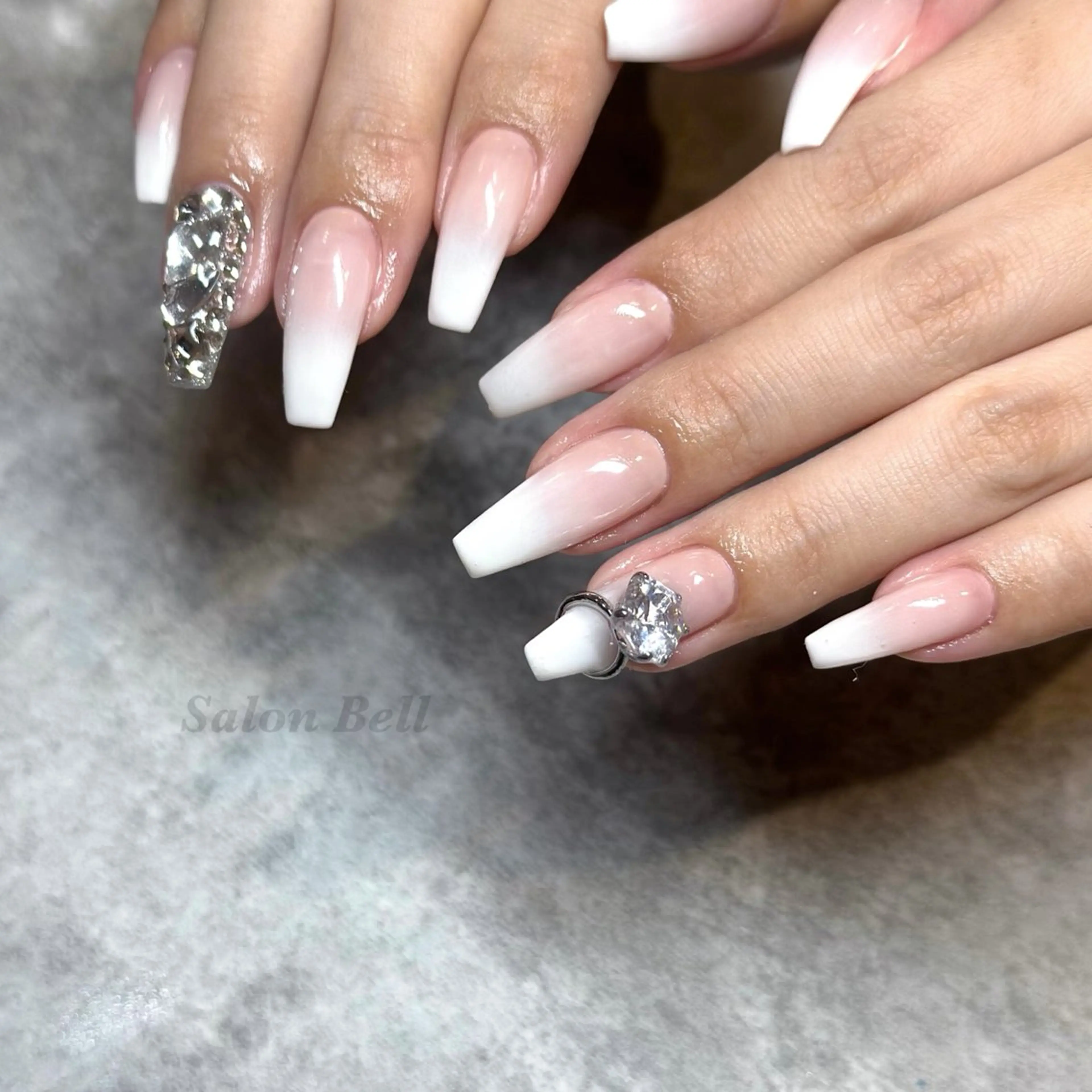 ネイル Bell 富田林店 SAYAKAのネイルデザイン