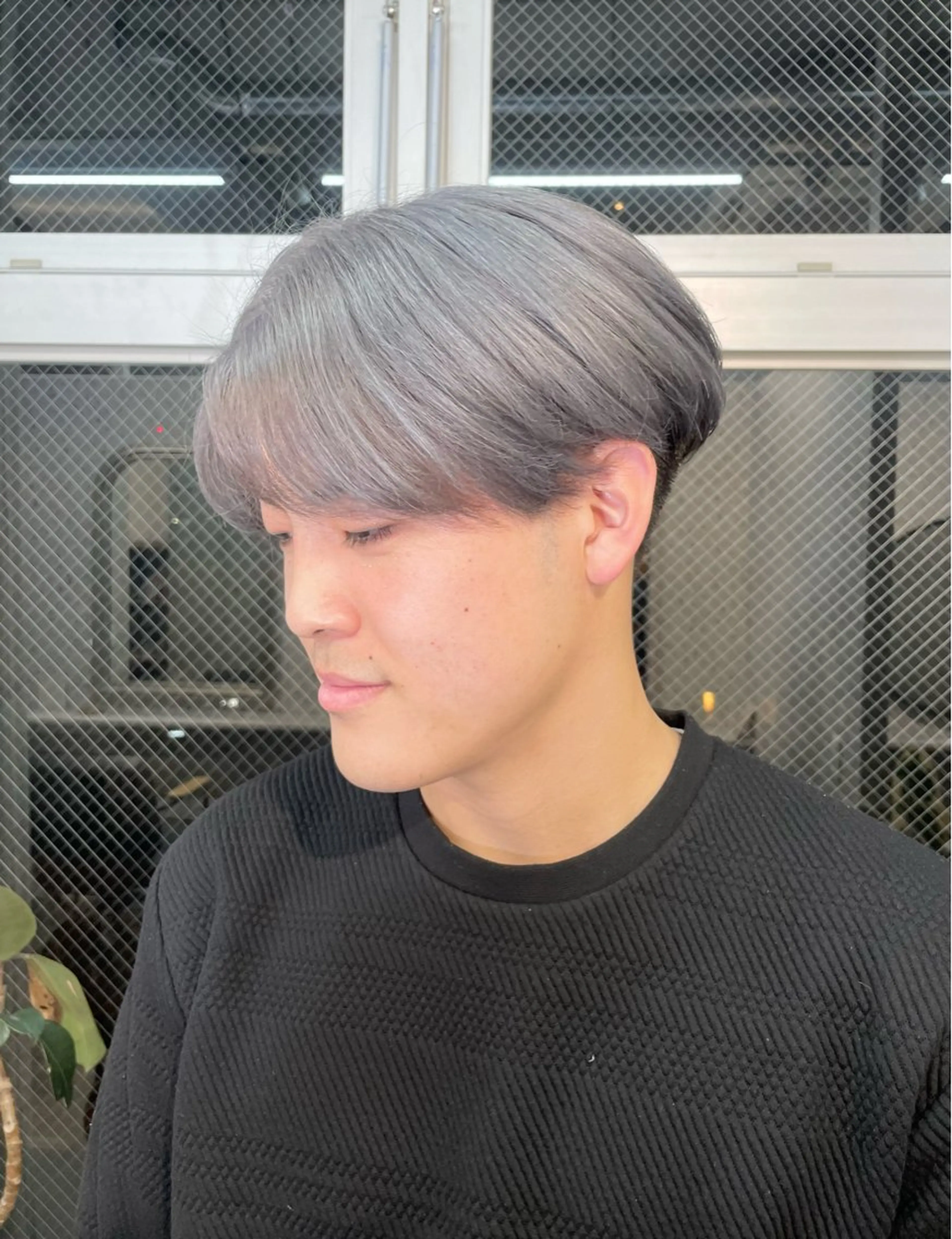 ショート カラー メンズ シルバー ヘアカラー SHOTO ハイトー ン/ブロンドカラーのヘアスタイル