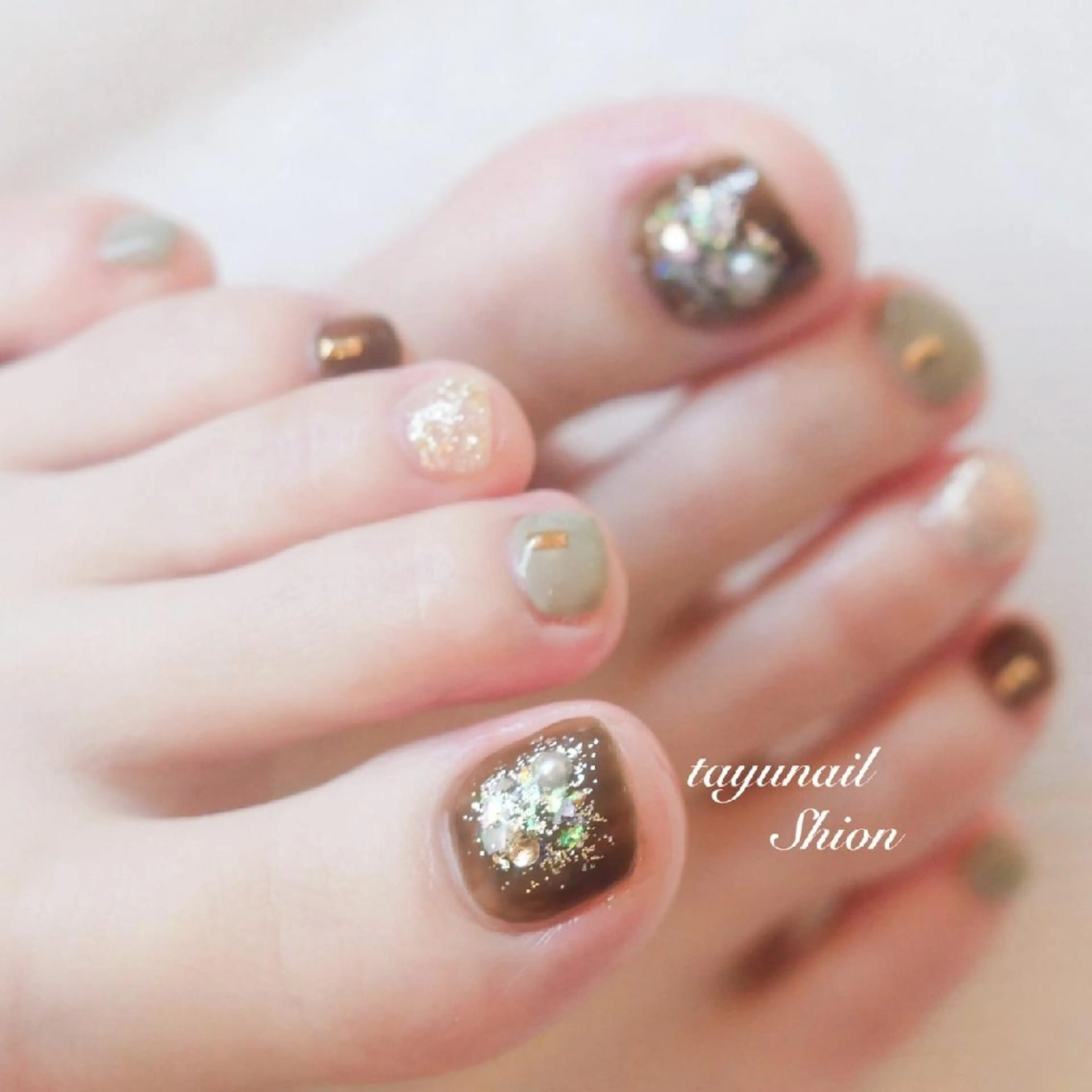 ネイル アートネイル ブルー ブラウン フットネイル ジェルネイル ネイルサロン 【たゆnail】のネイルデザイン