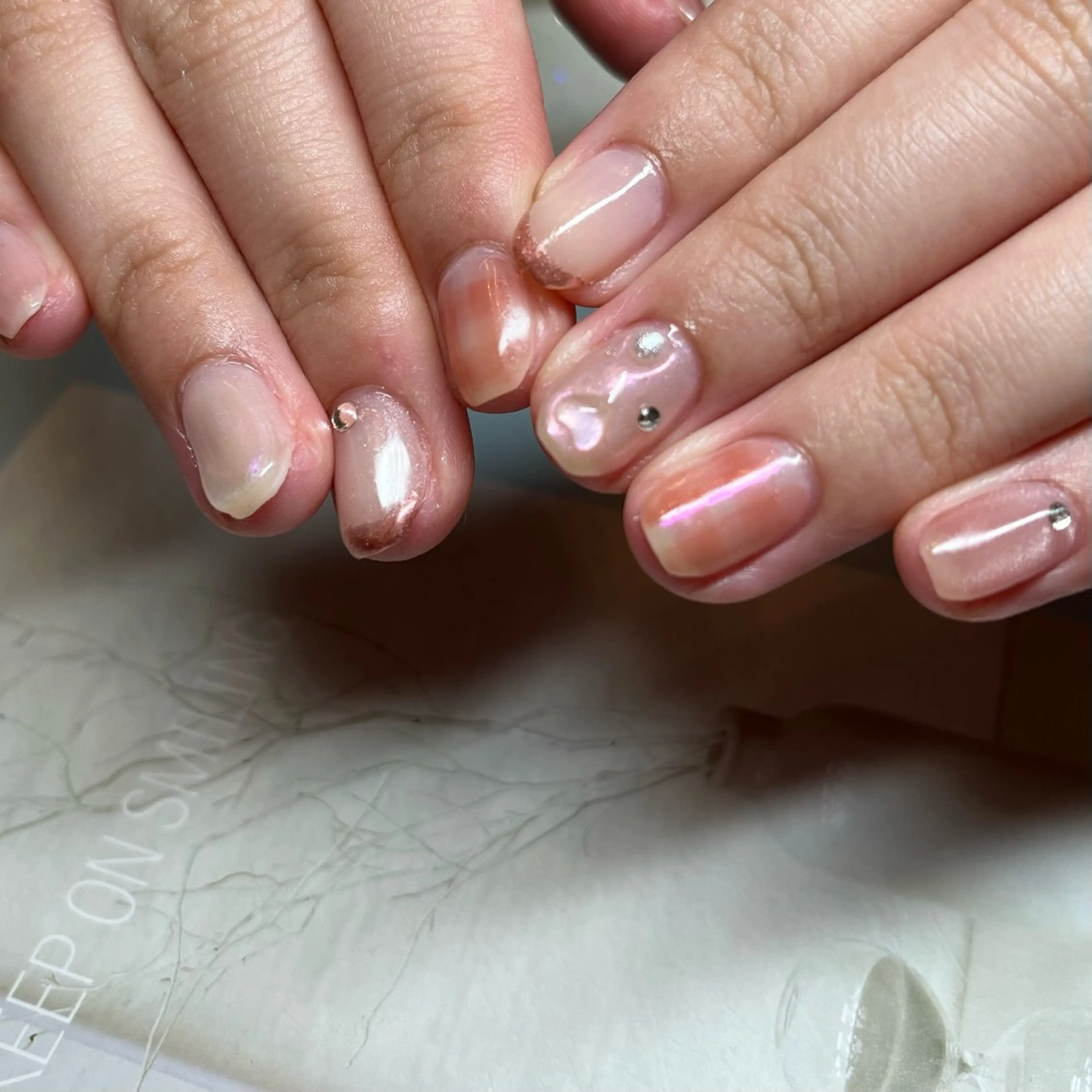 【平日限定】韓国ワンホンネイル🇰🇷🤍口コミ投稿でパーツ500円分サービス💓 持込𝑜𝑟お任せ⭕️(オフなし)の写真