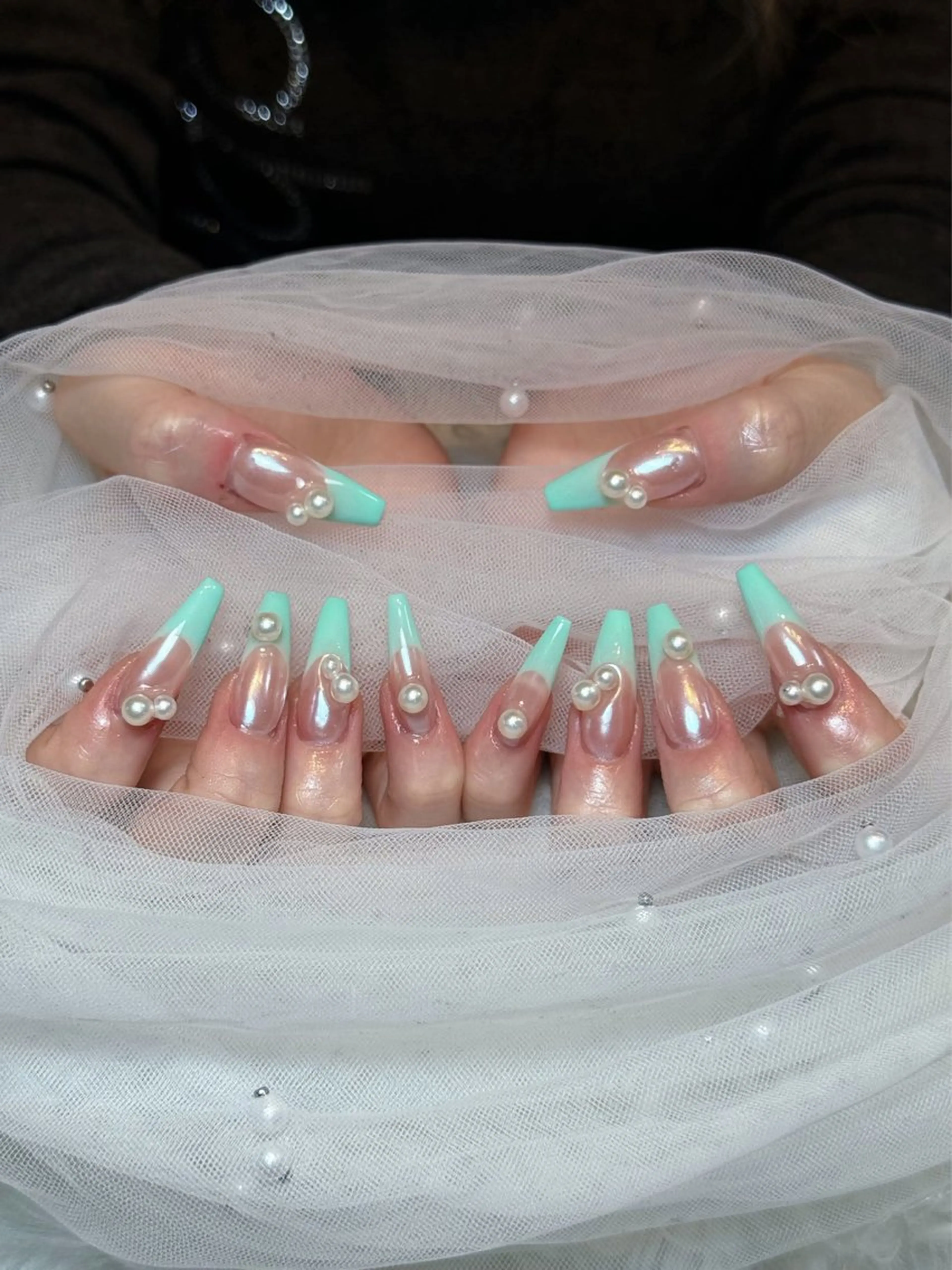 ネイル チークネイル ドット フレンチネイル グラデーション ハート ハンドネイル ハンドケア Eli Nails 新宿のネイルデザイン