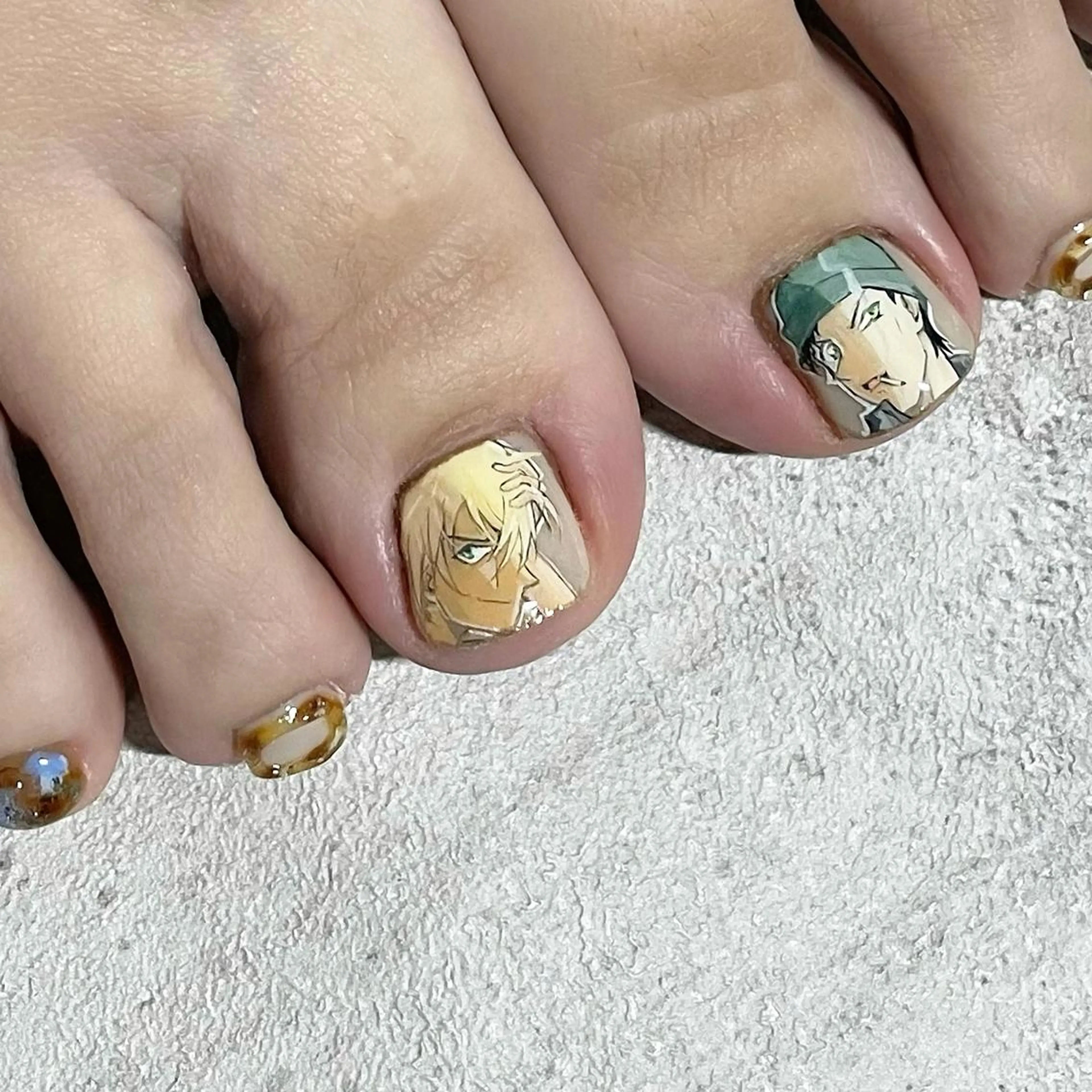 ネイル 赤色 東 千夏のネイルデザイン