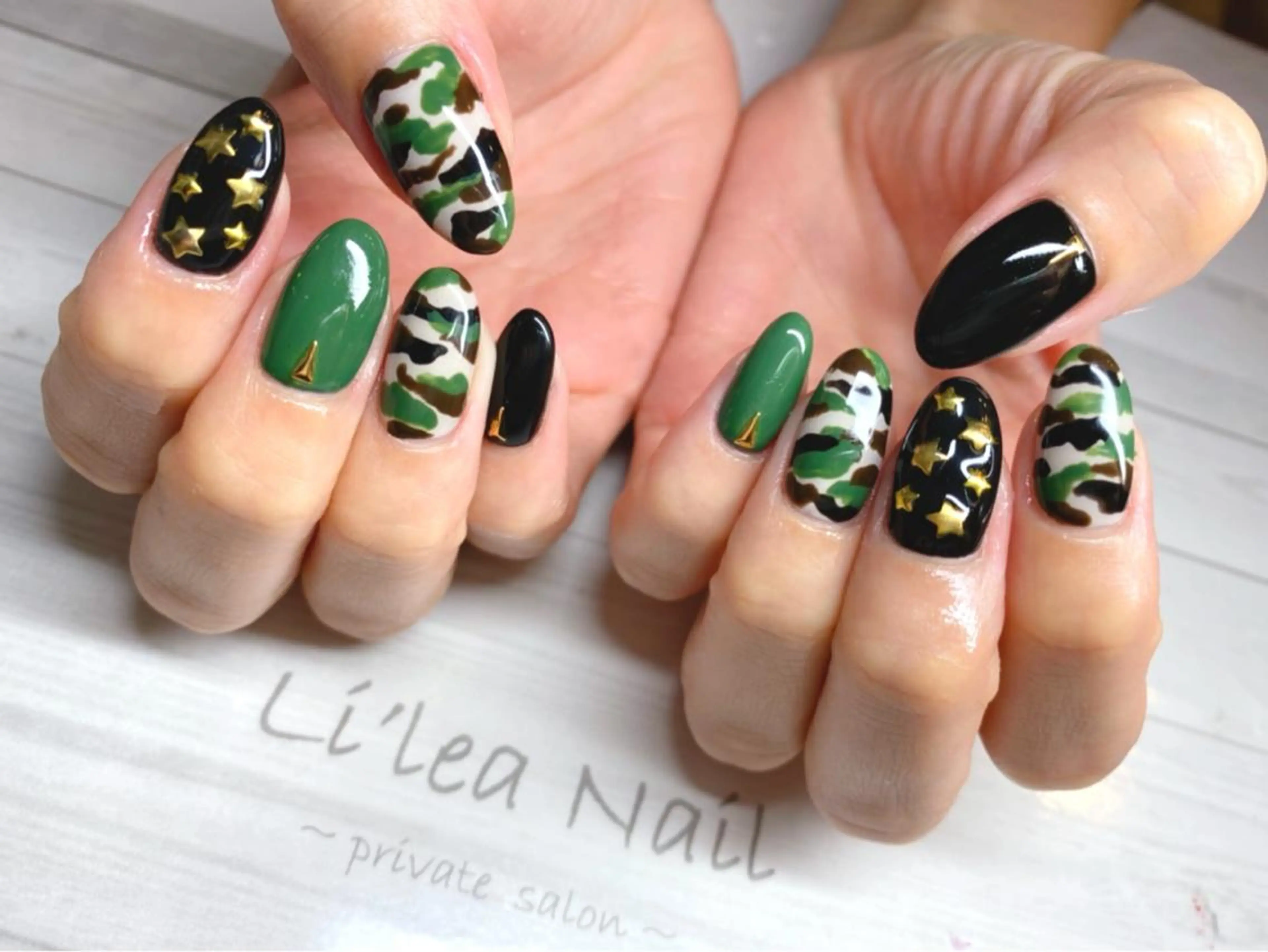 ネイル Li'leaNail AINAのネイルデザイン