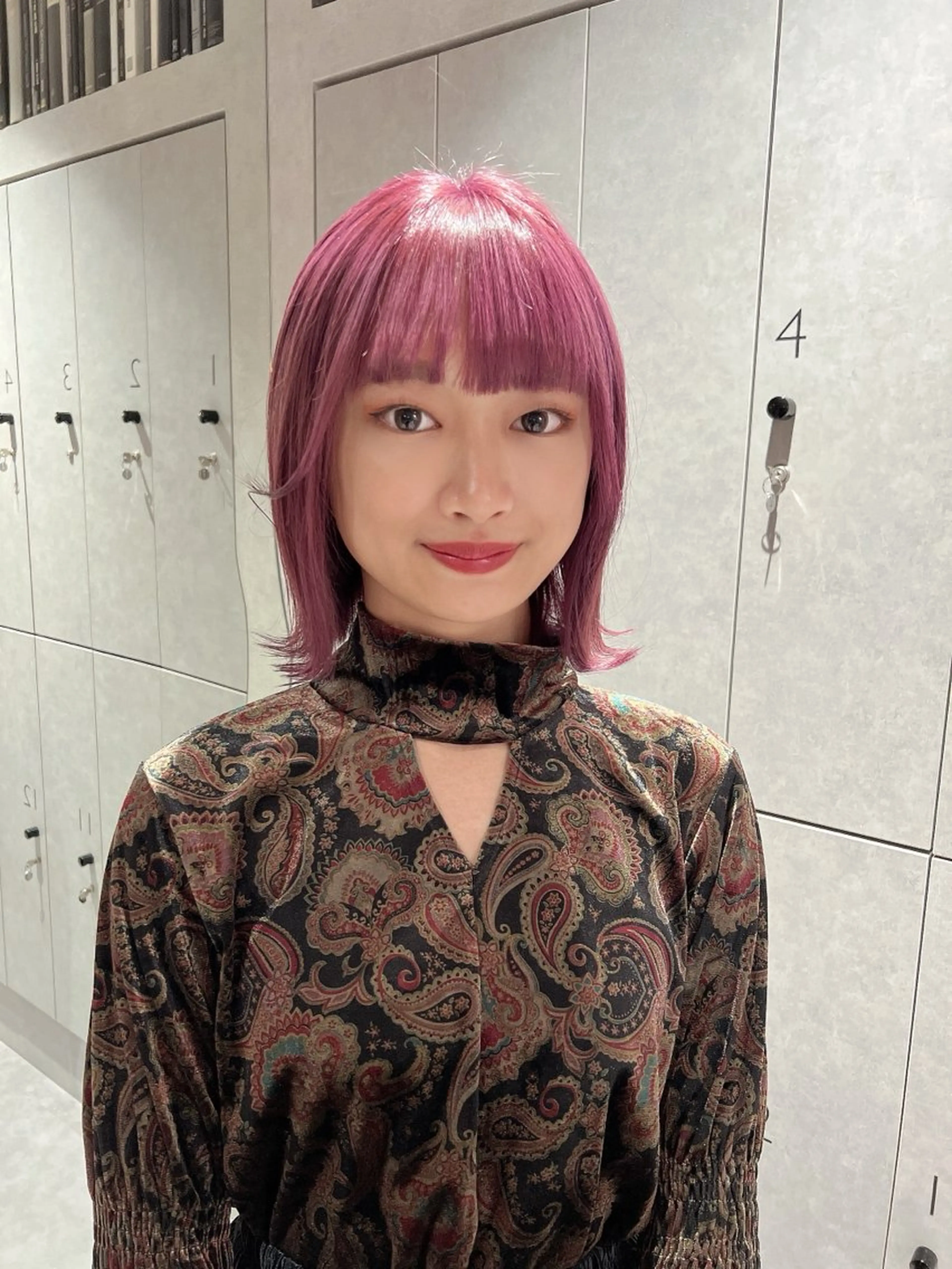 ショート カラー たかはし まいのヘアスタイル