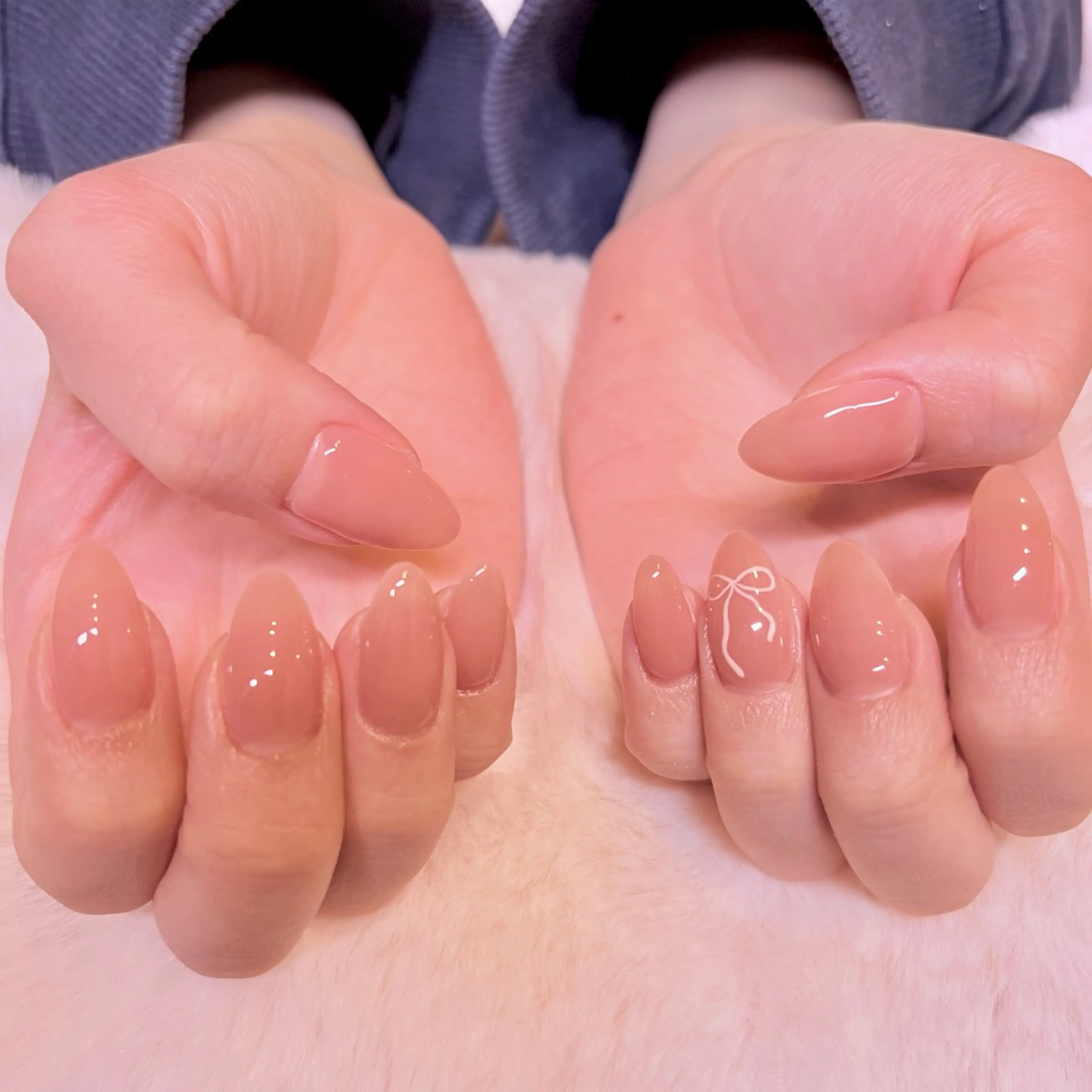 ネイル ワンカラーネイル リボン ハンドネイル nail salon e'mu💐のネイルデザイン