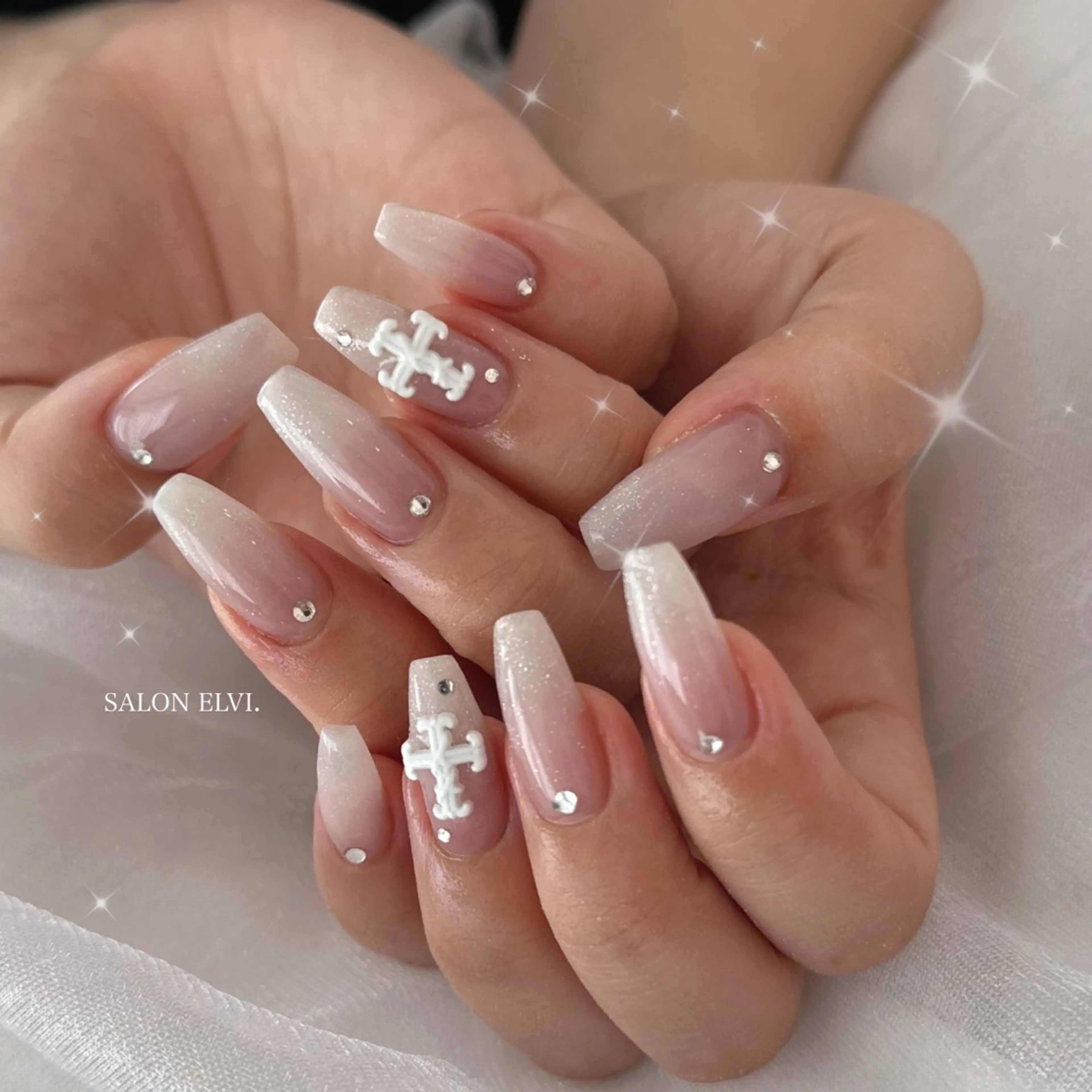 ネイル SALON ELVI.所属・SALON ELVI.のネイルデザイン