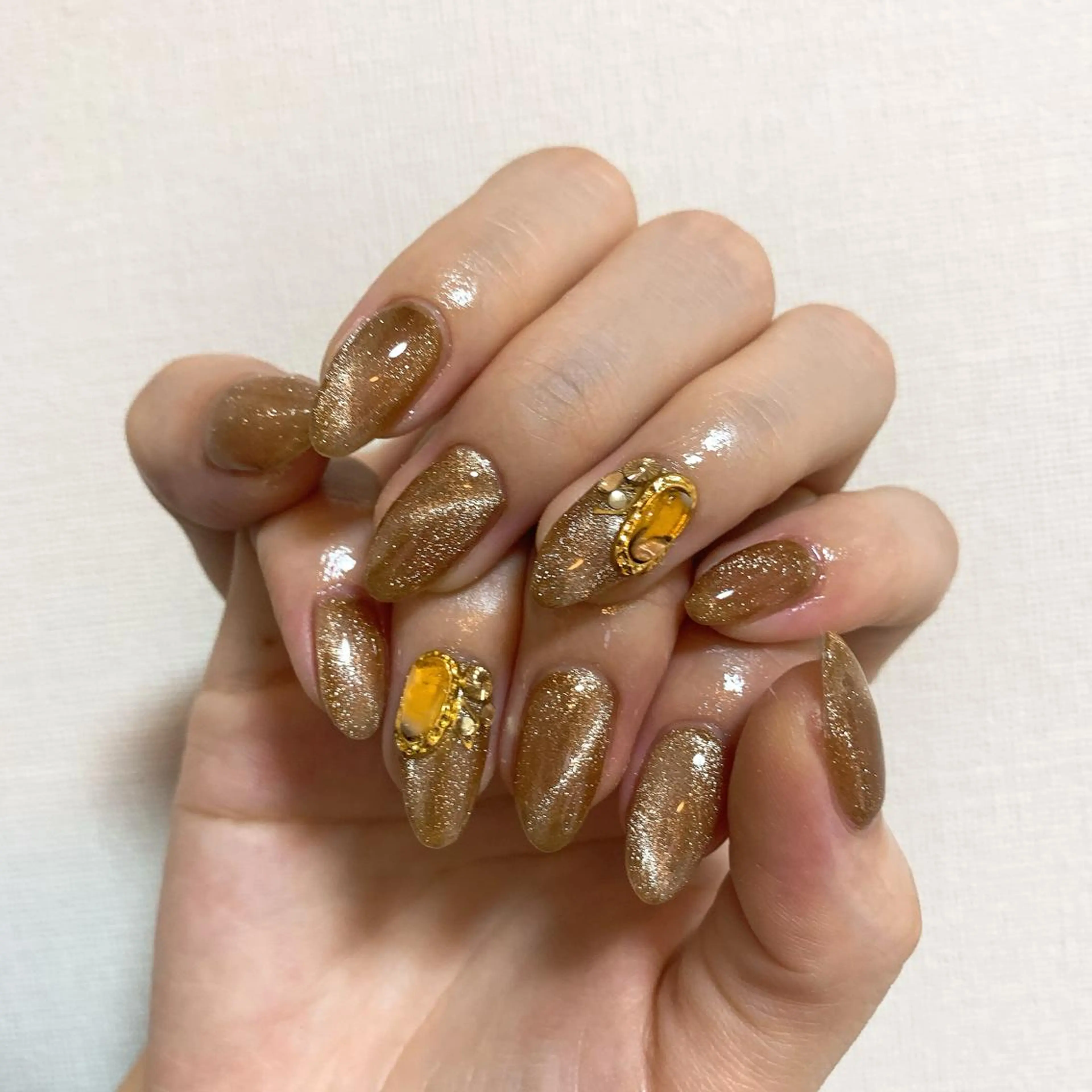 ネイル マグネットネイル vivi nailのネイルデザイン