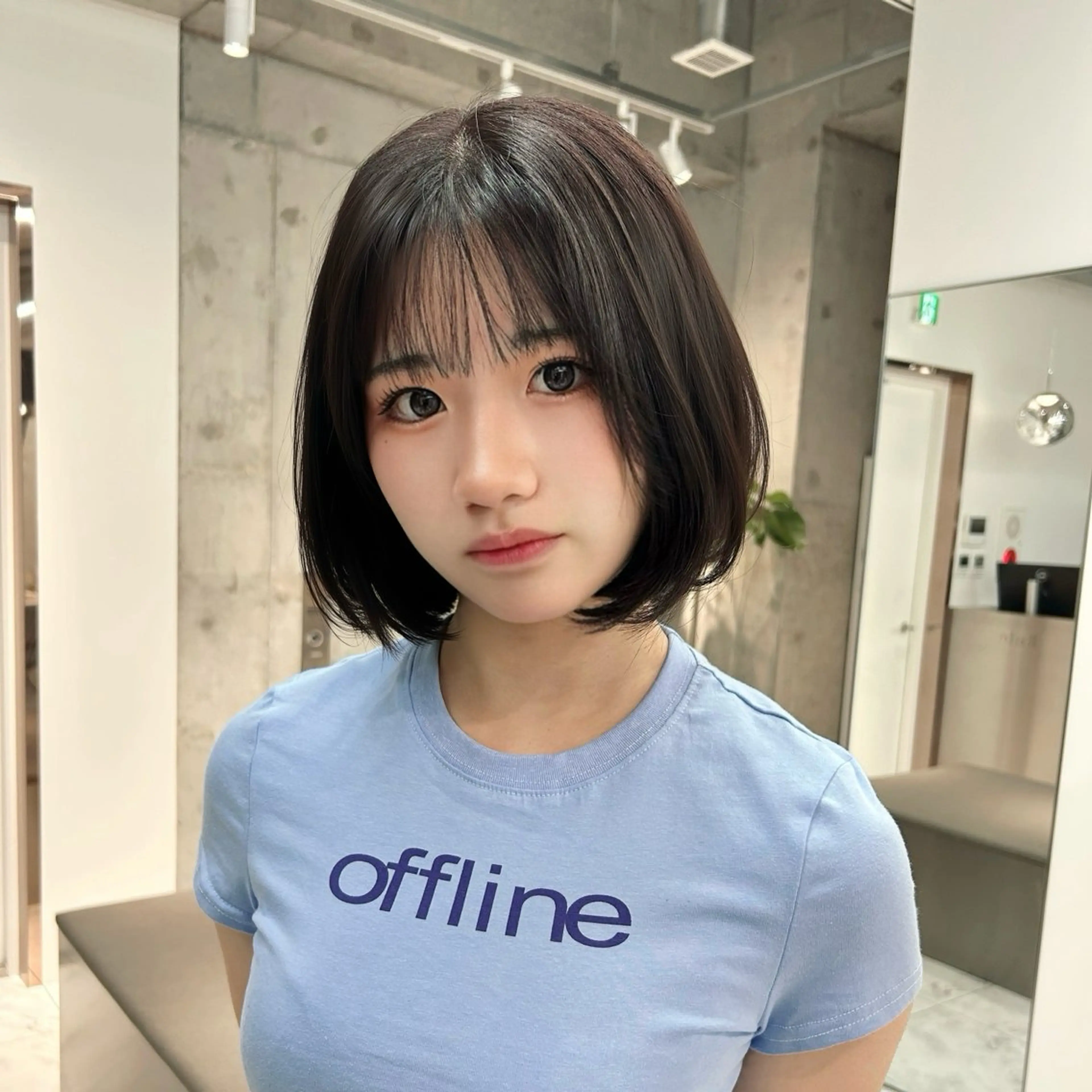 ミディアム カラー 切りっぱなしボブ ボブレイヤー アッシュ アッシュブラウン ベージュカラー ボブ/縮毛矯正 jionのヘアスタイル