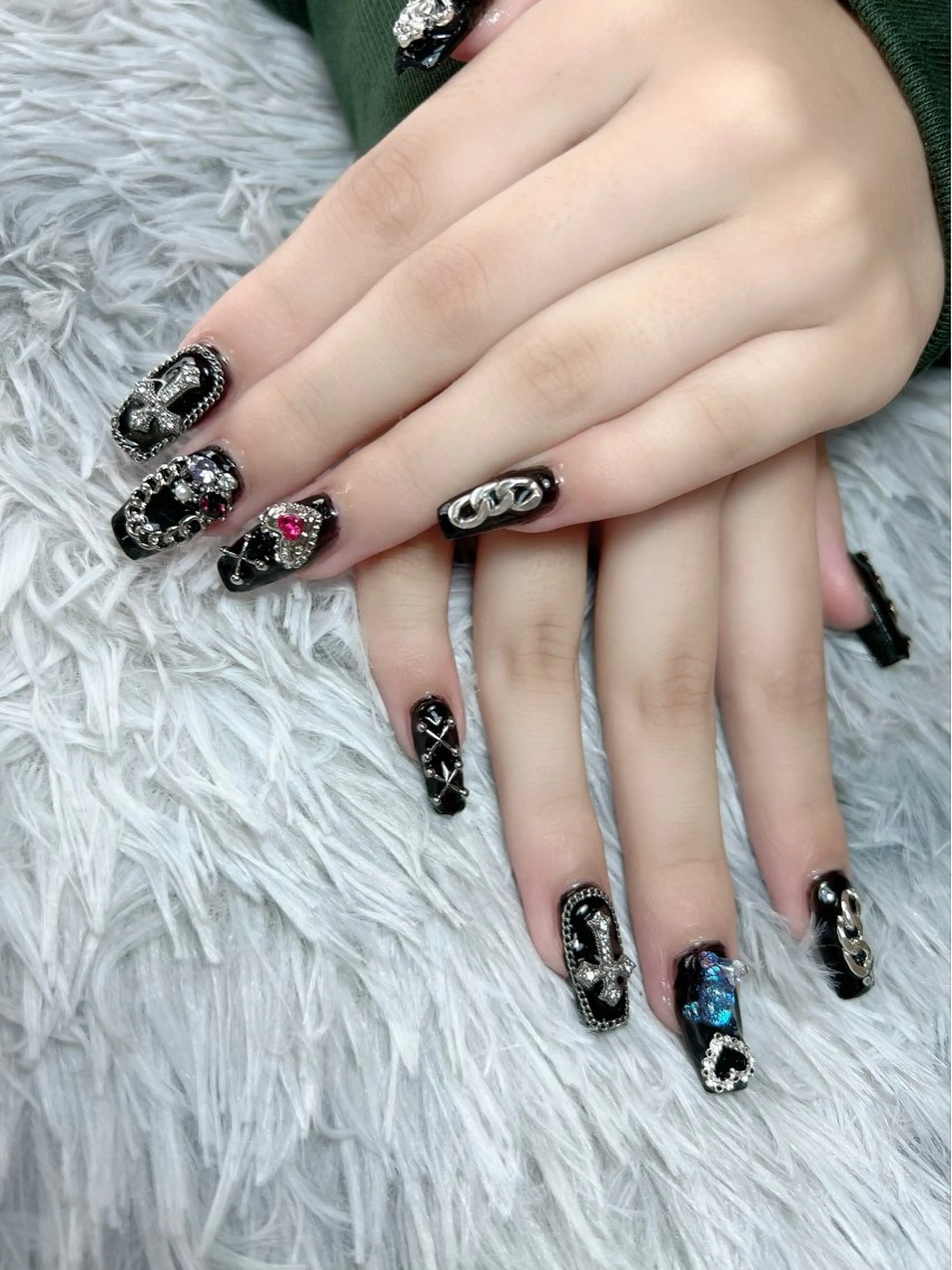 ネイル フットネイル ジェルネイル スカルプネイル ハンドネイル シェヌネイル JURAのネイルデザイン