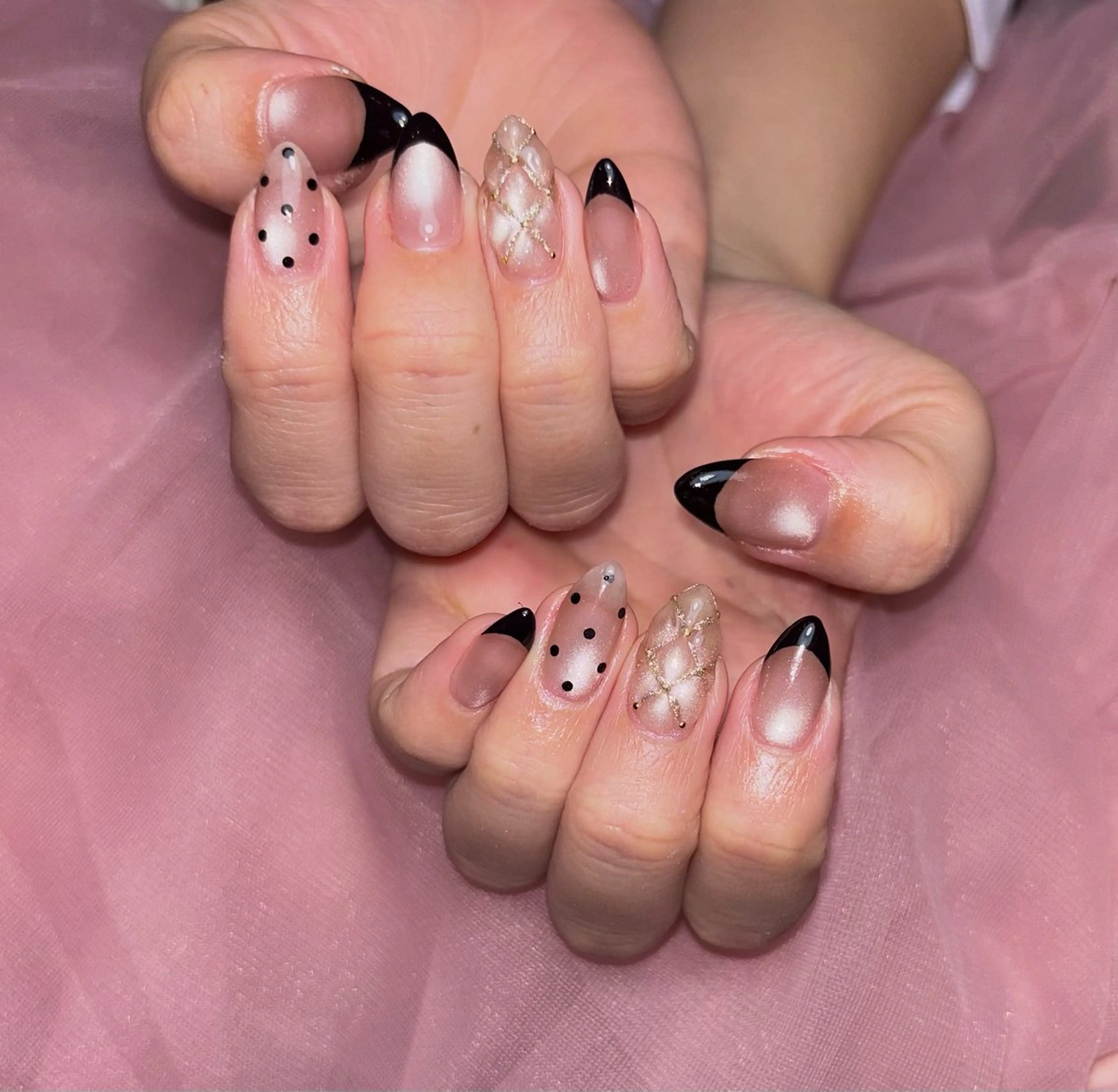 ネイル ハンドネイル 𝐁𝐞𝐥𝐥 𝐦𝐞のネイルデザイン