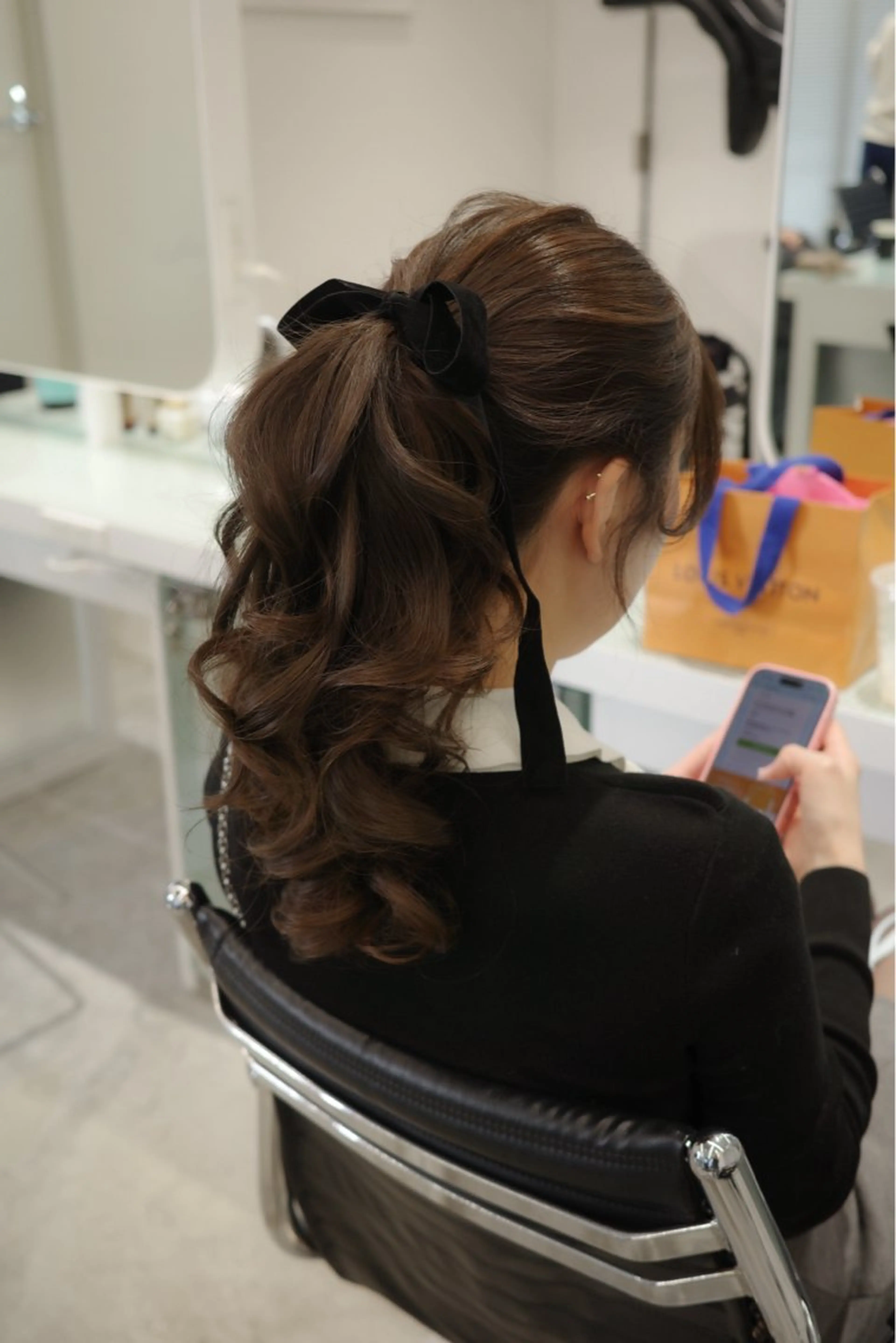 ロング カラー ヘアアレンジ hiide sisiのヘアスタイル