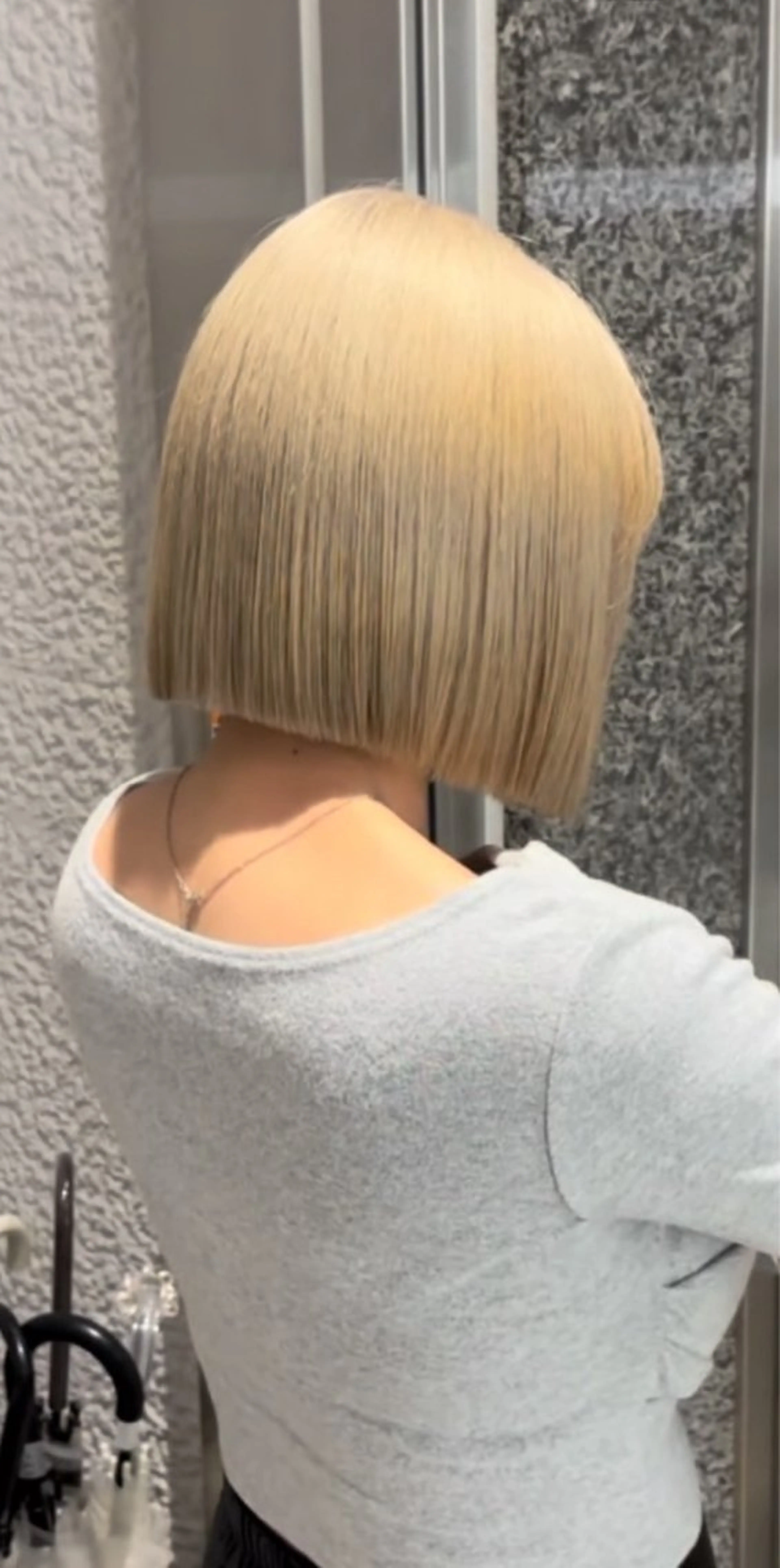 カラー ハイトーン/透明感 艶カラー/SAKI‎のヘアスタイル