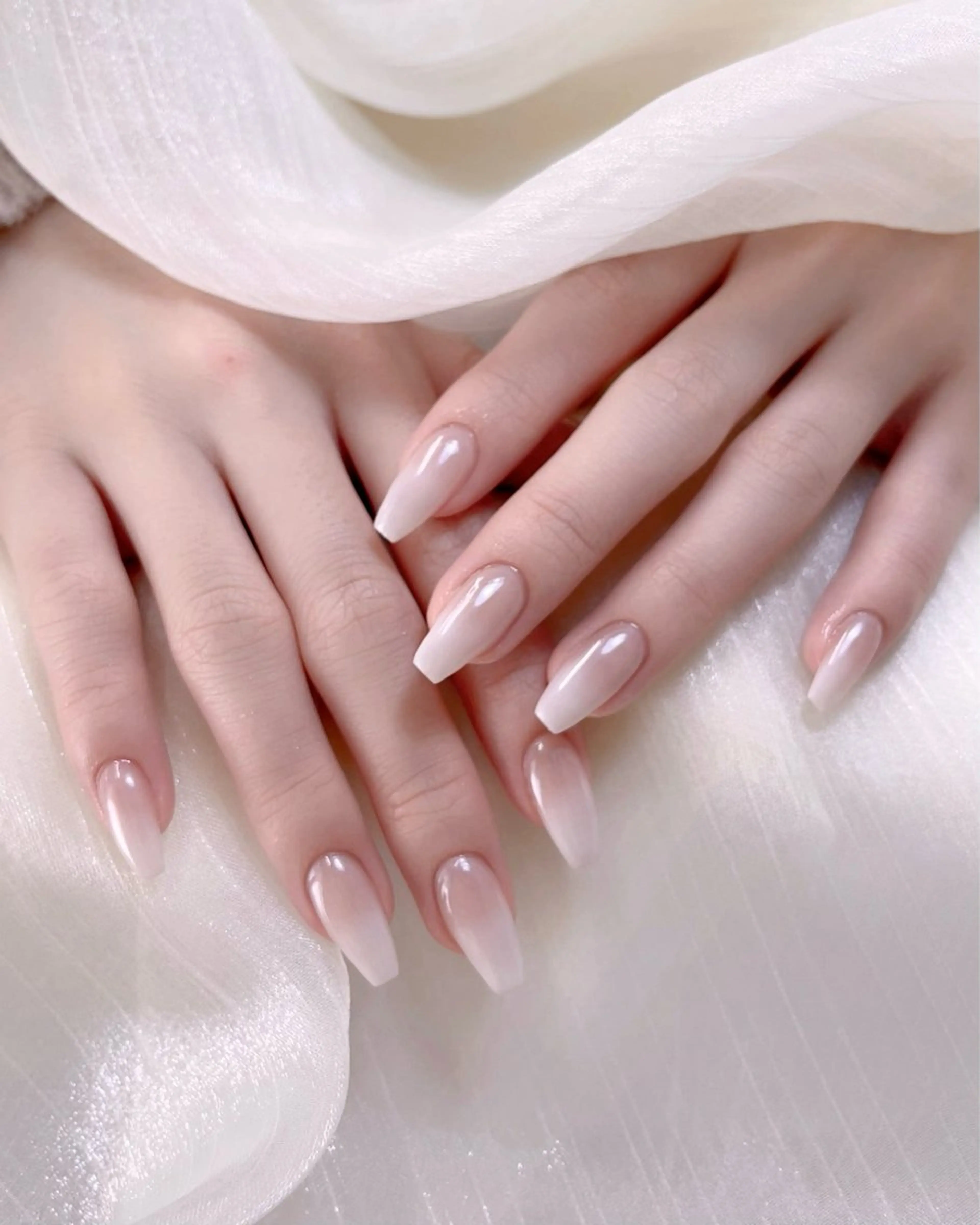 ネイル チークネイル フレンチネイル ハート キラキラネイル 韓国ネイル ハンドネイル Speraネイル 大宮店🎀のネイルデザイン