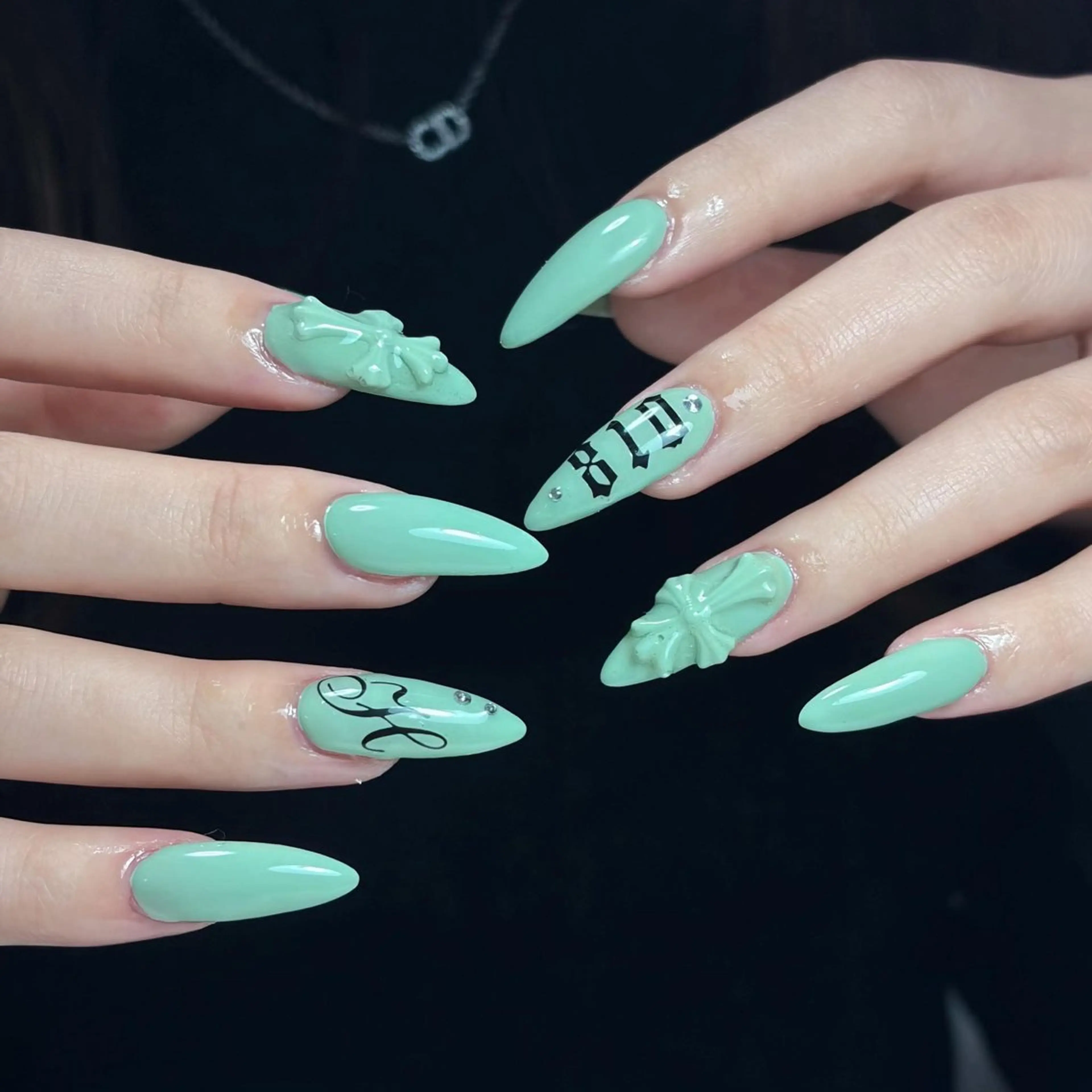 ネイル Mio nail Osakaのネイルデザイン