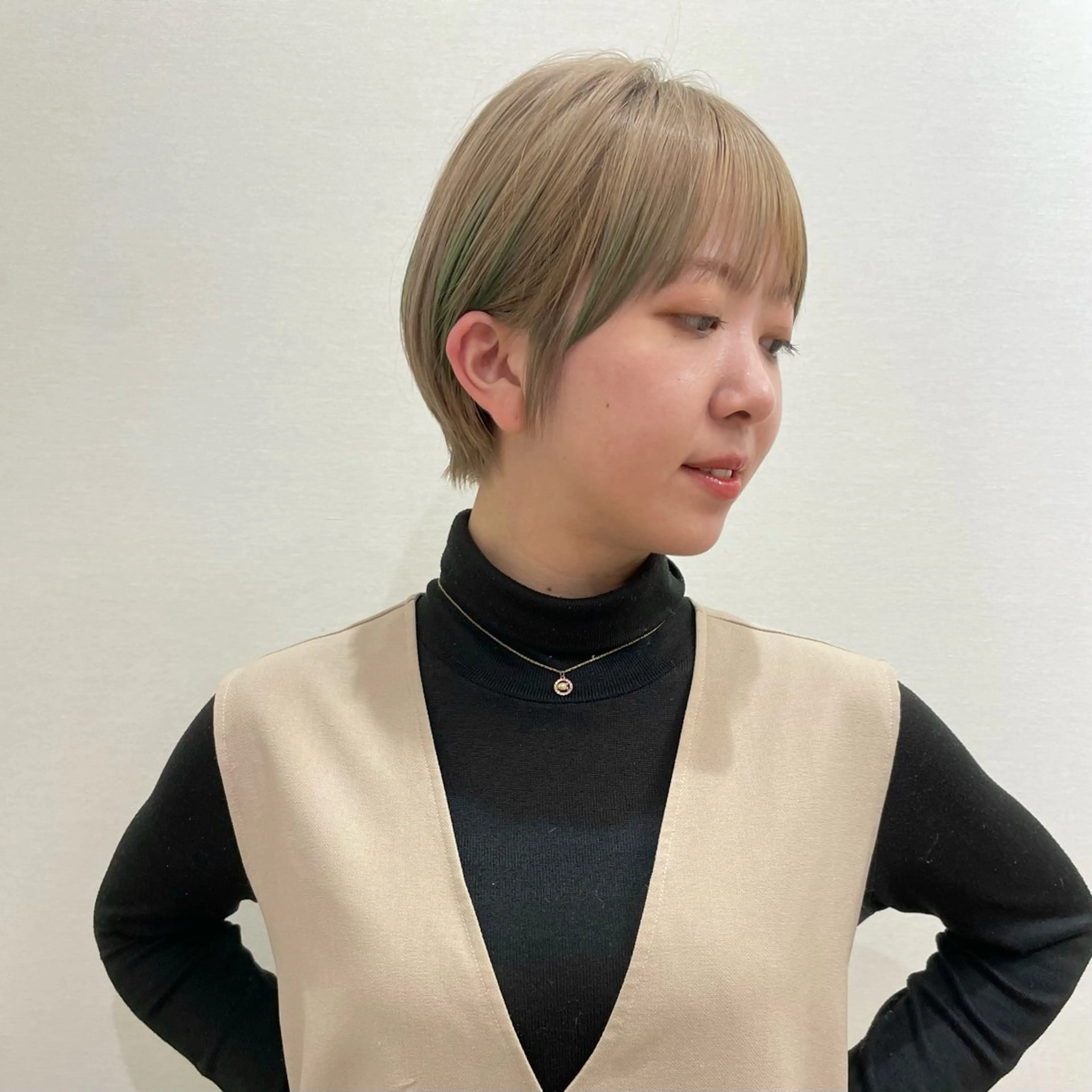 ショート ヘアカラー 【シクネ】ユウダイ お顔まわりカット💎のヘアスタイル