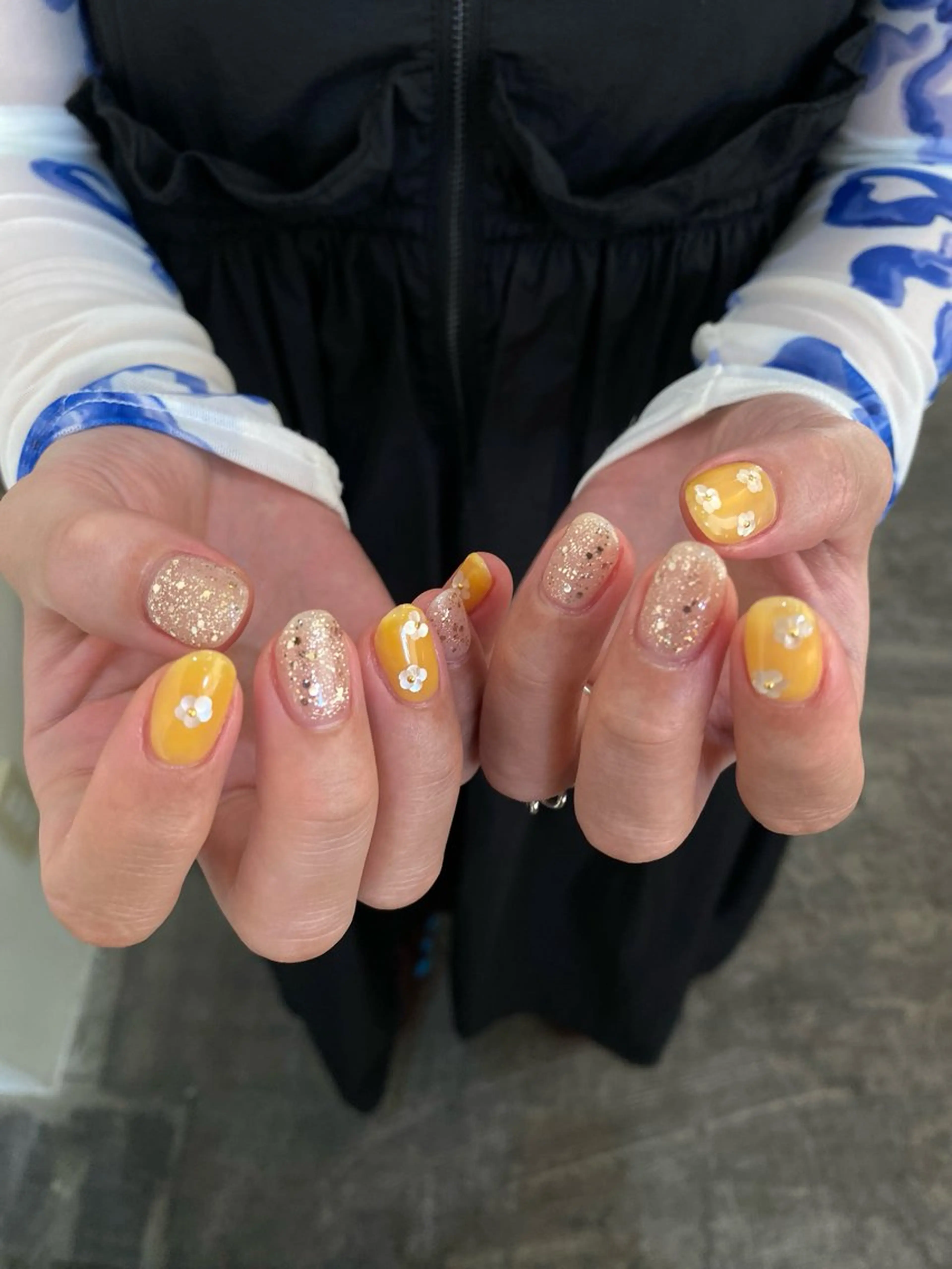 ネイル 栗林 実莉のネイルデザイン