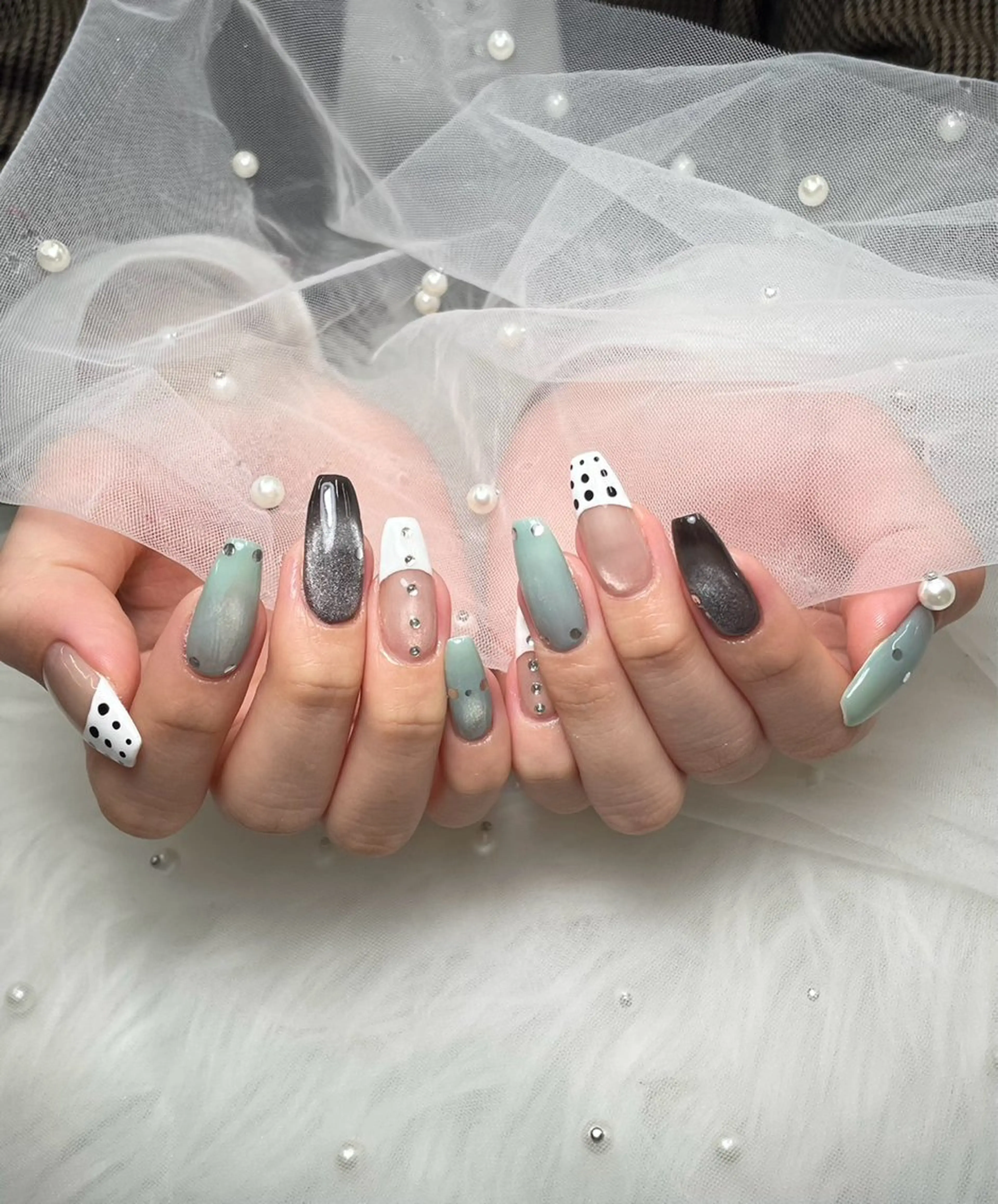 ネイル lucky nail 歌舞伎町のネイルデザイン