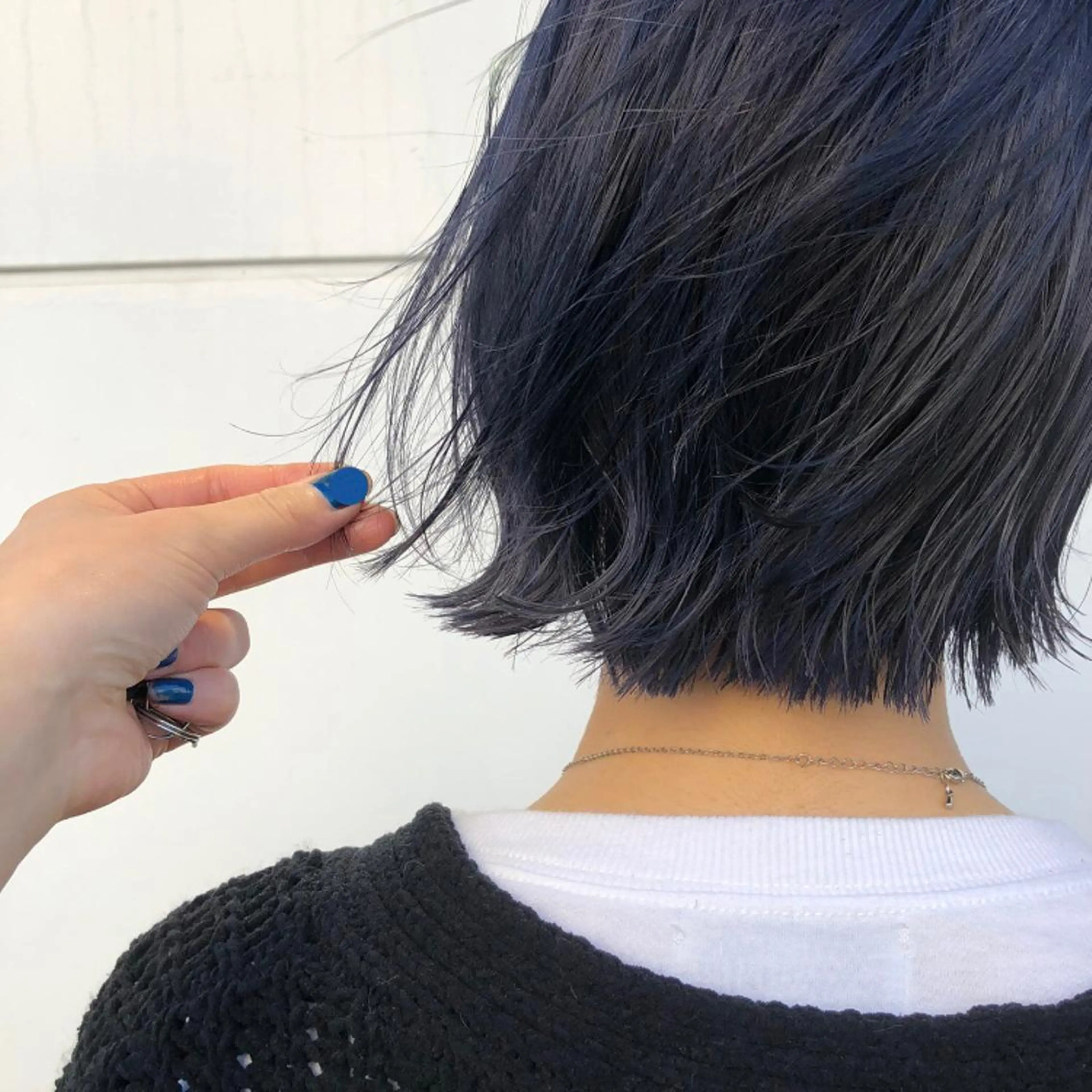 ショート カラー ネイビーカラー パープルカラー ヘアカラー トリートメント カトウ ユウカのヘアスタイル